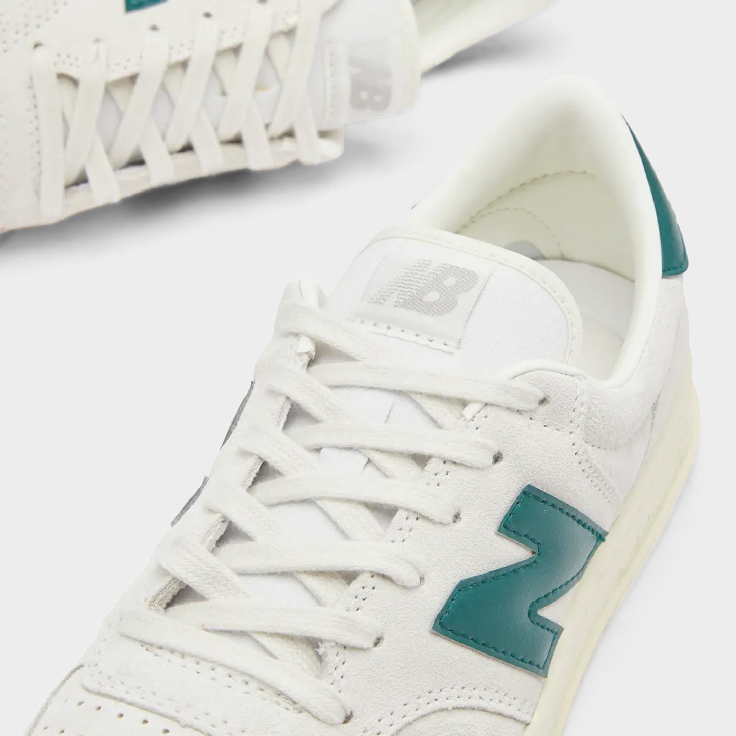 New Balance T500 Landslide / Linen