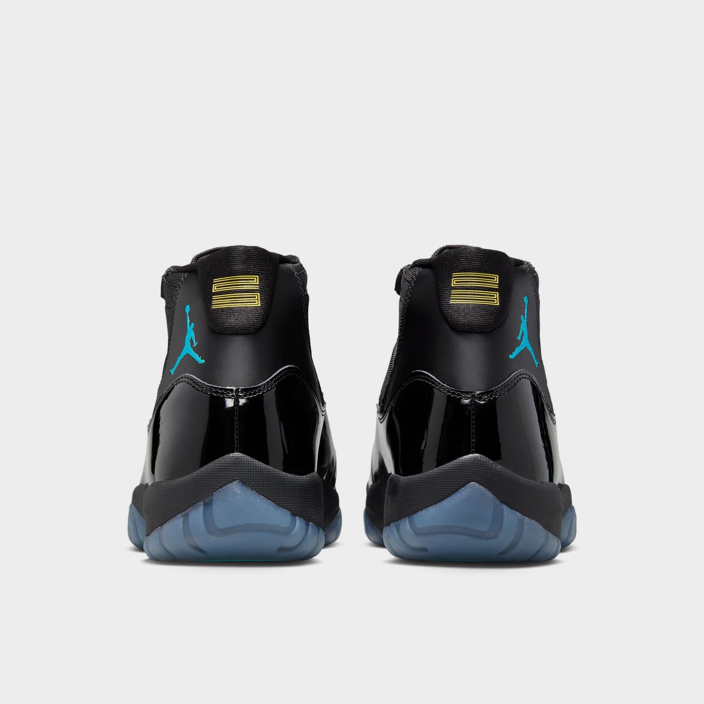 Jordan 11 Retro Black / Gamma Blue - Black