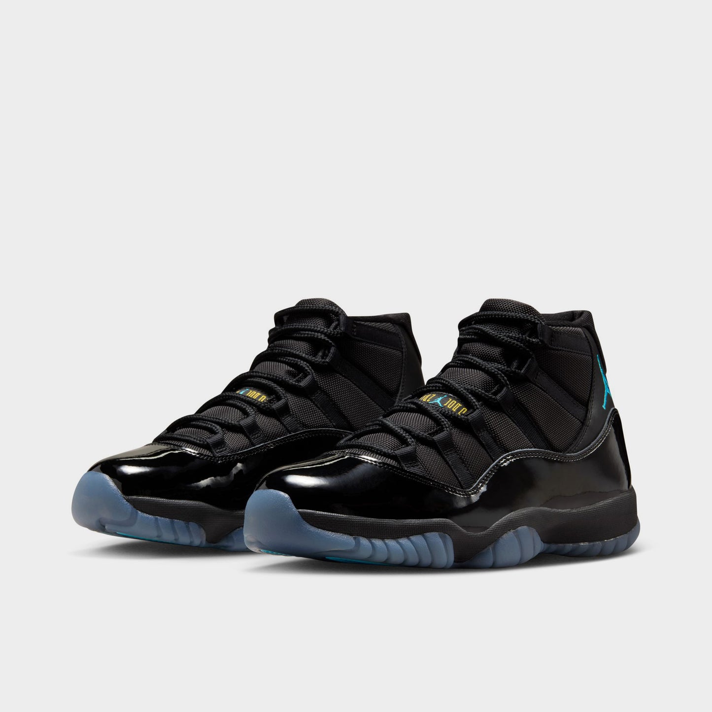Jordan 11 Retro Black / Gamma Blue - Black