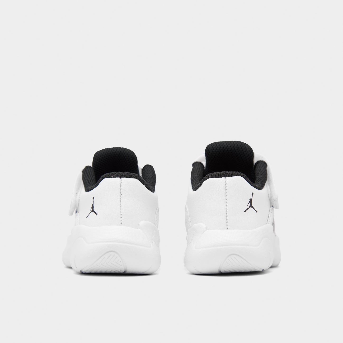 Jordan 11 CMFT Low TD White / Black - University Red