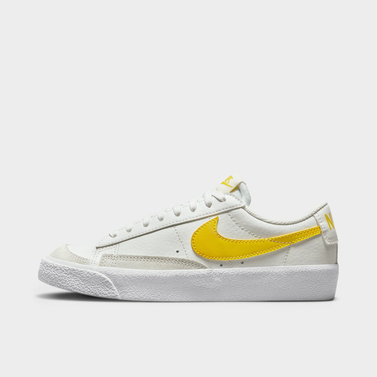 Nike blazer low yellow hot sale