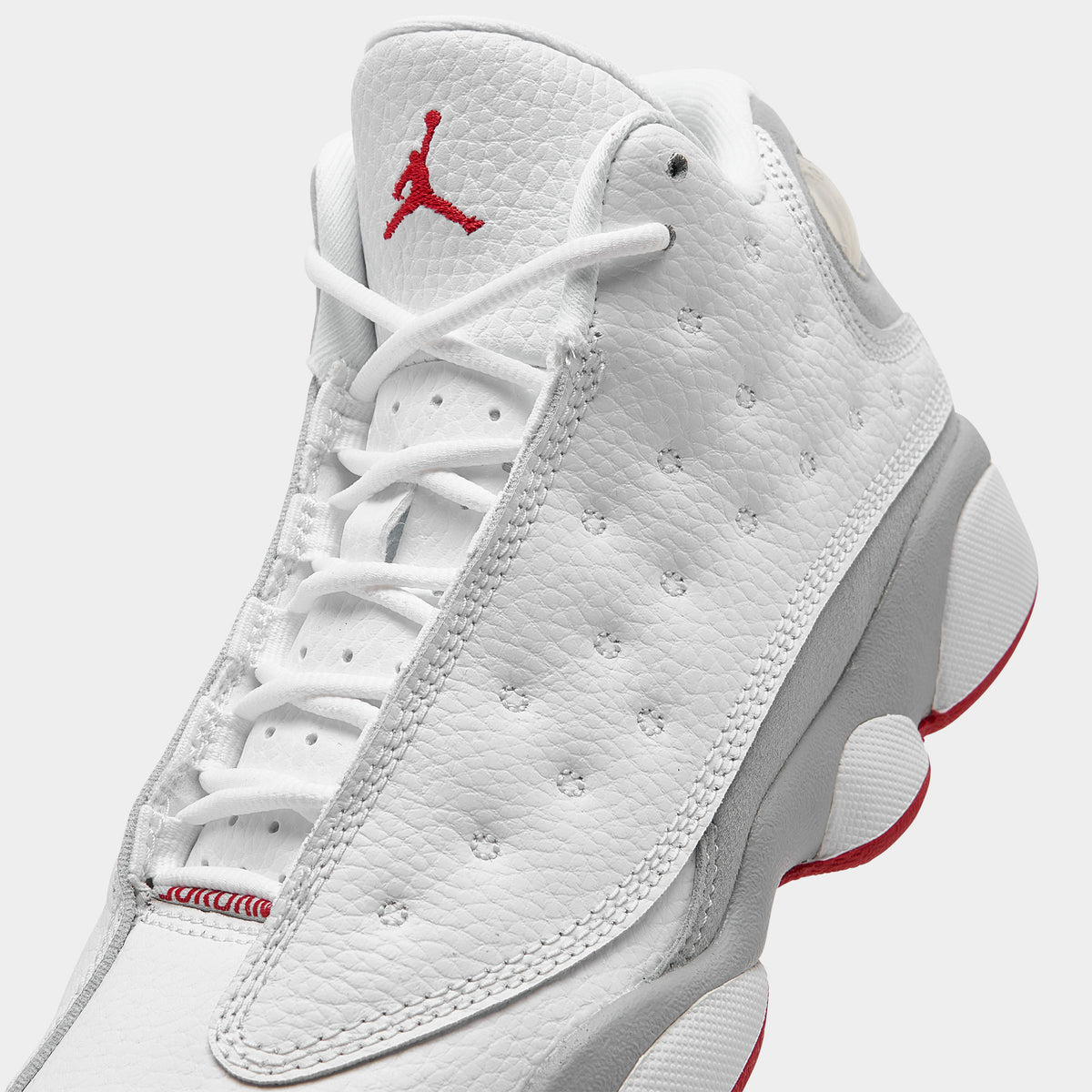 Jordan retro red on sale and white 13's