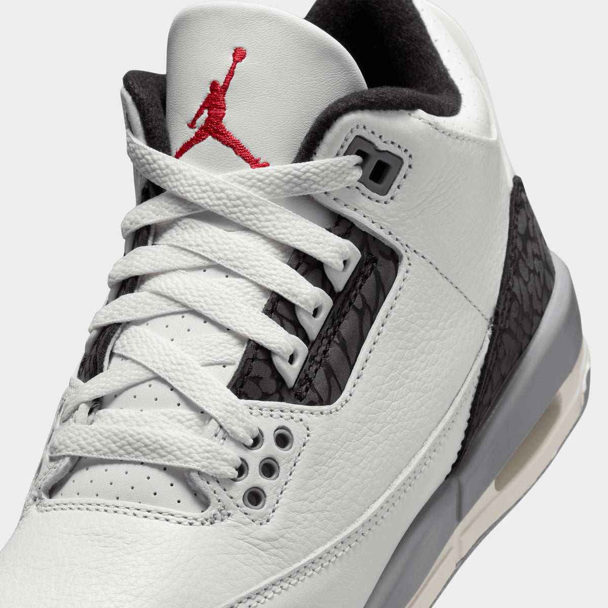 Nike air jordan 3 retro white fire red cement grey store