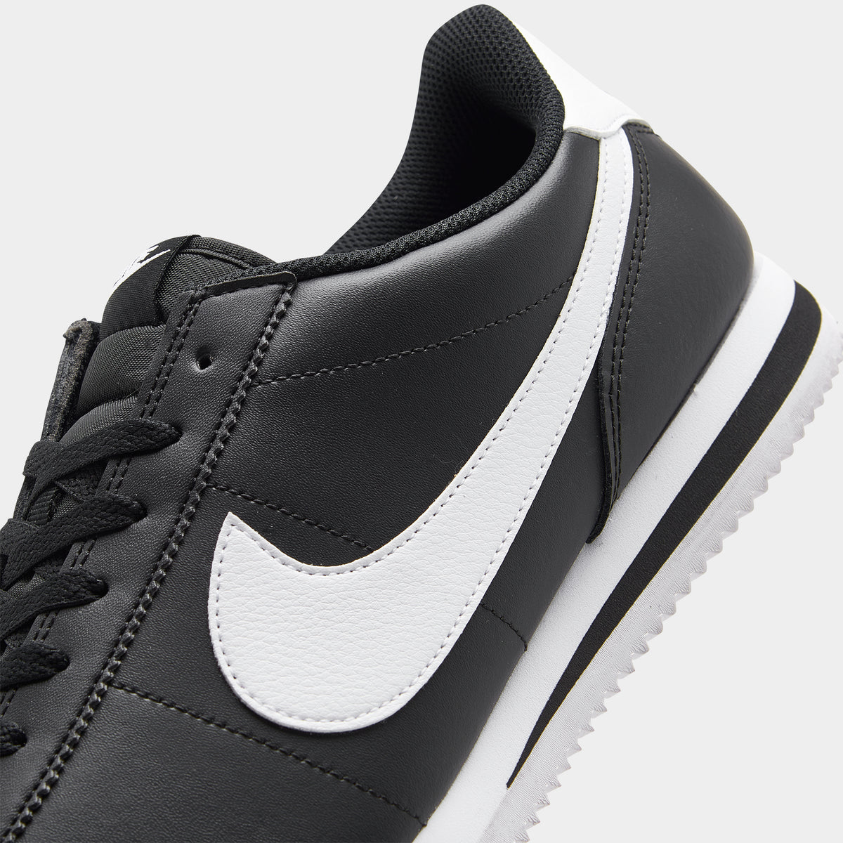 Shops black nike cortez mens