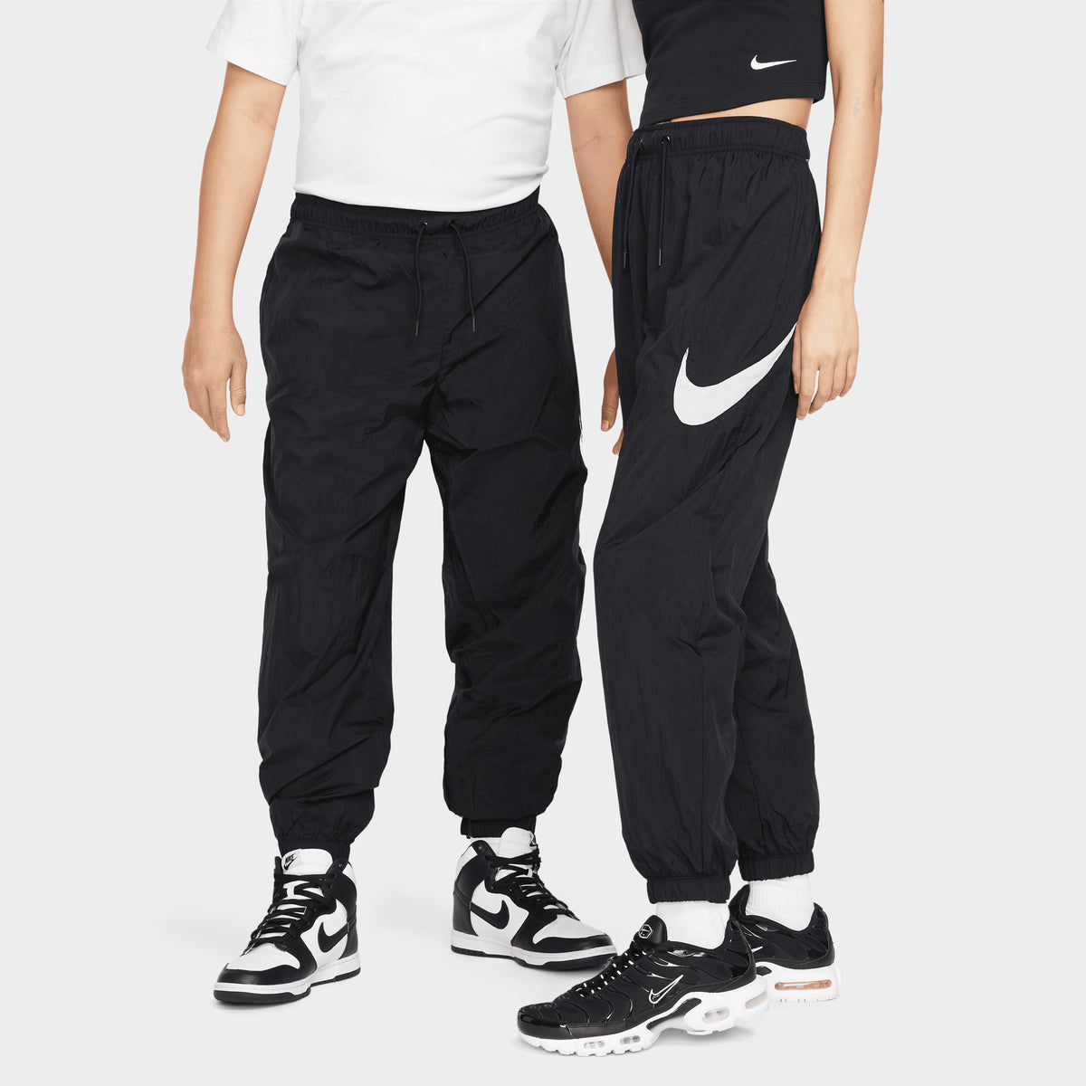Nike Sportswear Women's Essential Mid-Rise Pants Black / White
