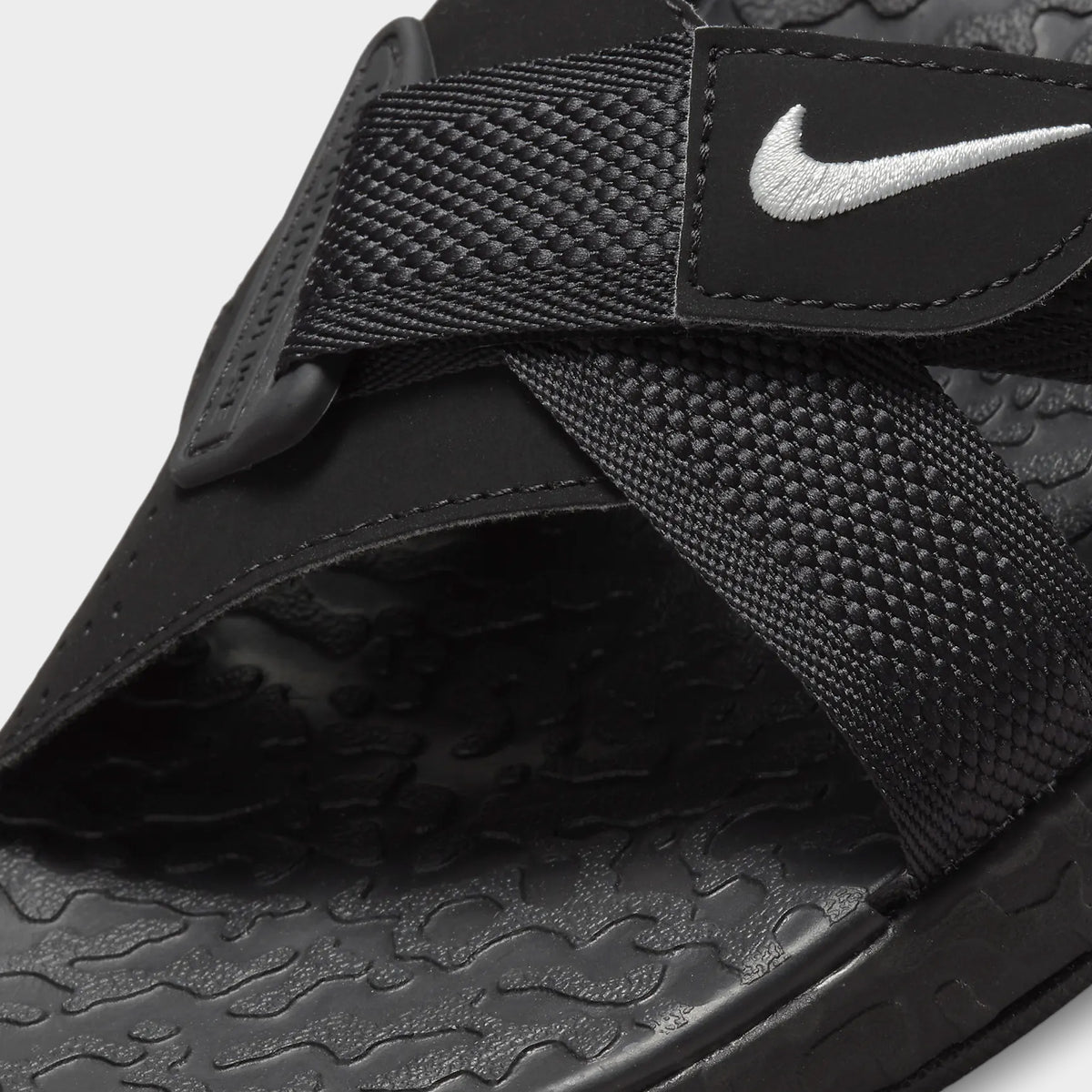 Nike deschutz sandals online