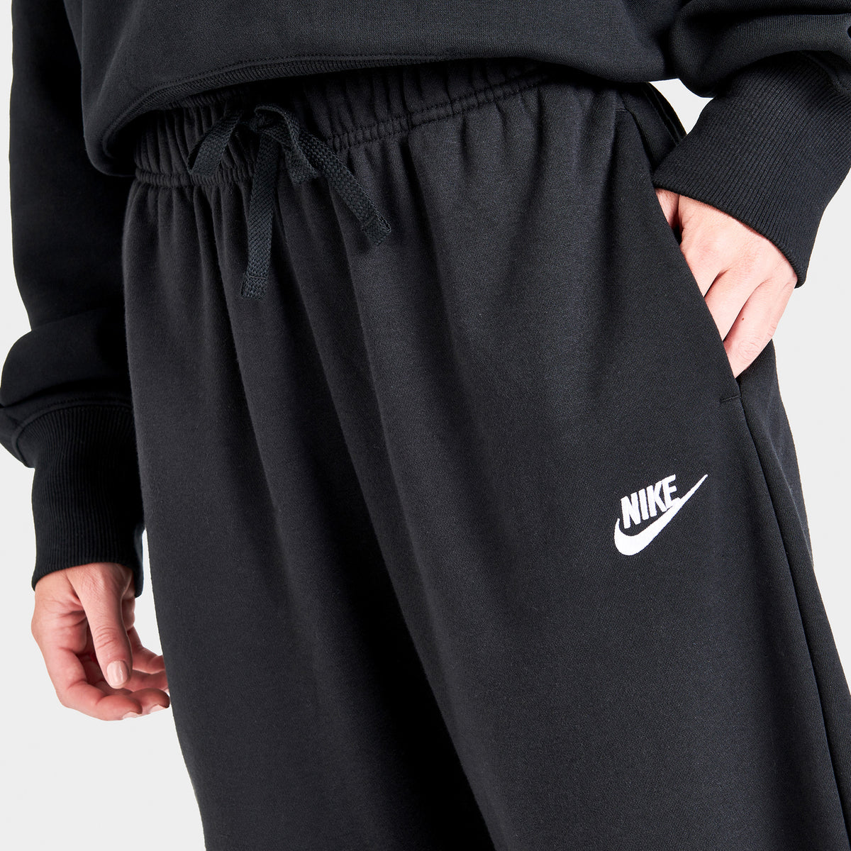 Nike Sportswear Women's Club Fleece Mid-Rise Oversized Sweatpants Blac