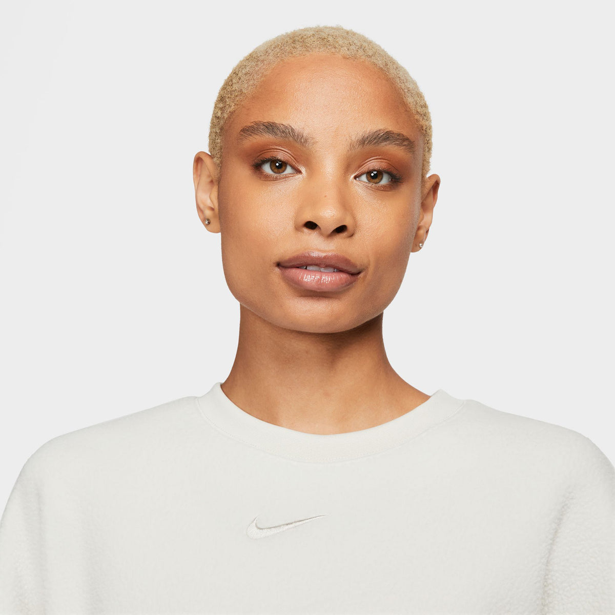 Nike swoosh crop on sale crew sweater ladies