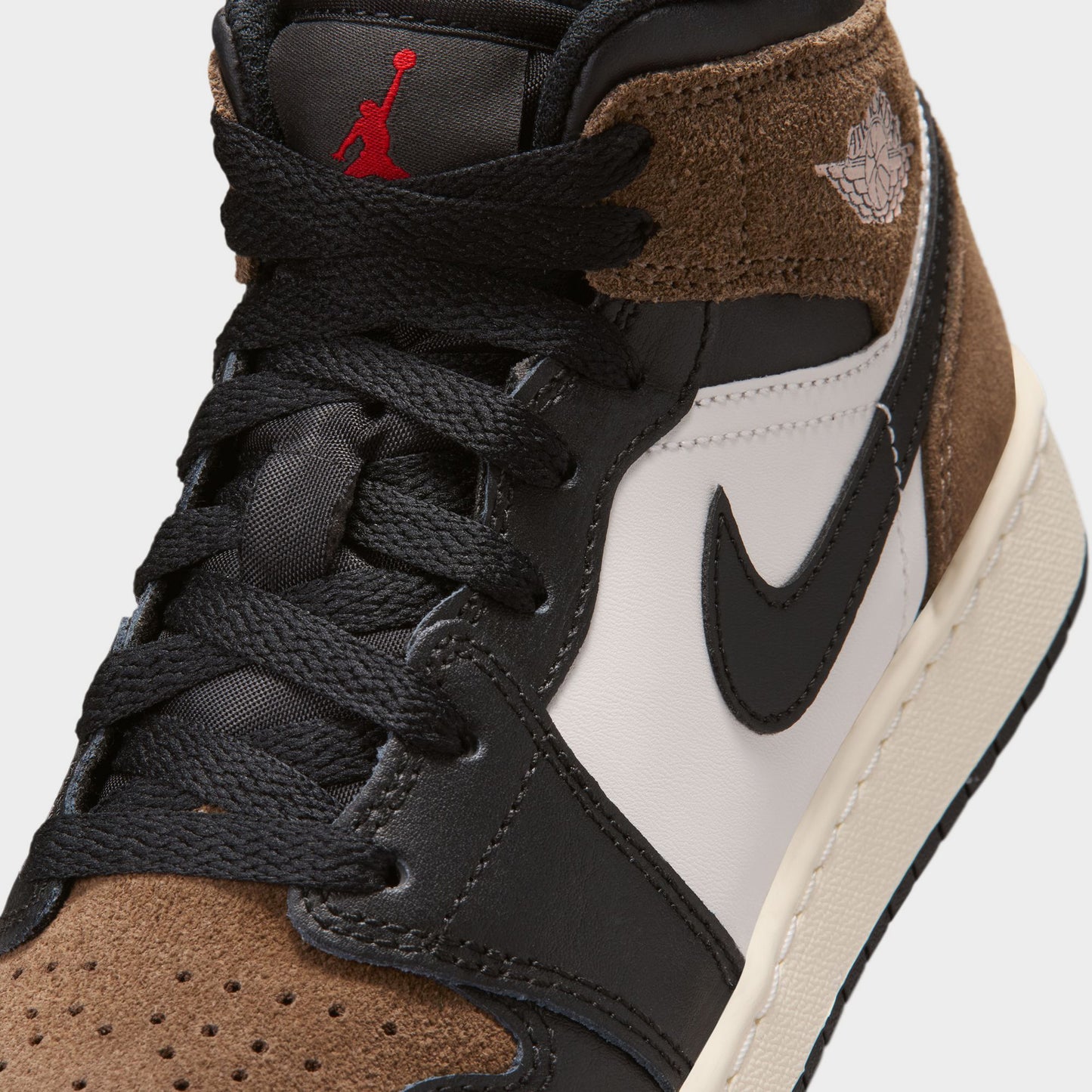 Jordan 1 Mid GS Black / Phantom Palomino - University Red