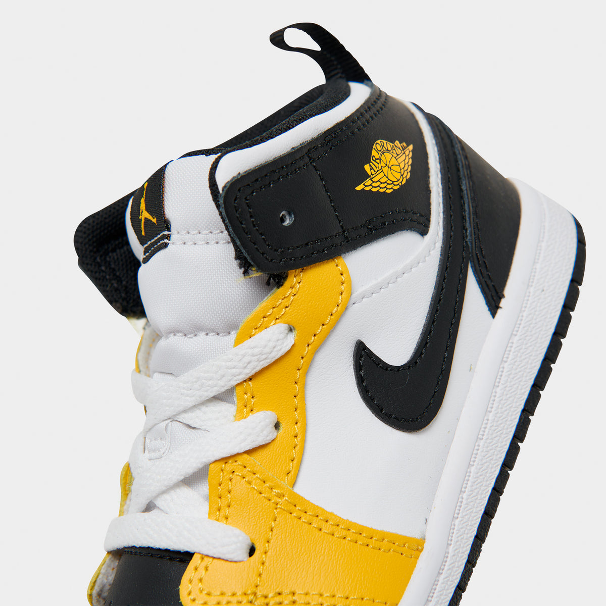Black white yellow jordan 1 sale