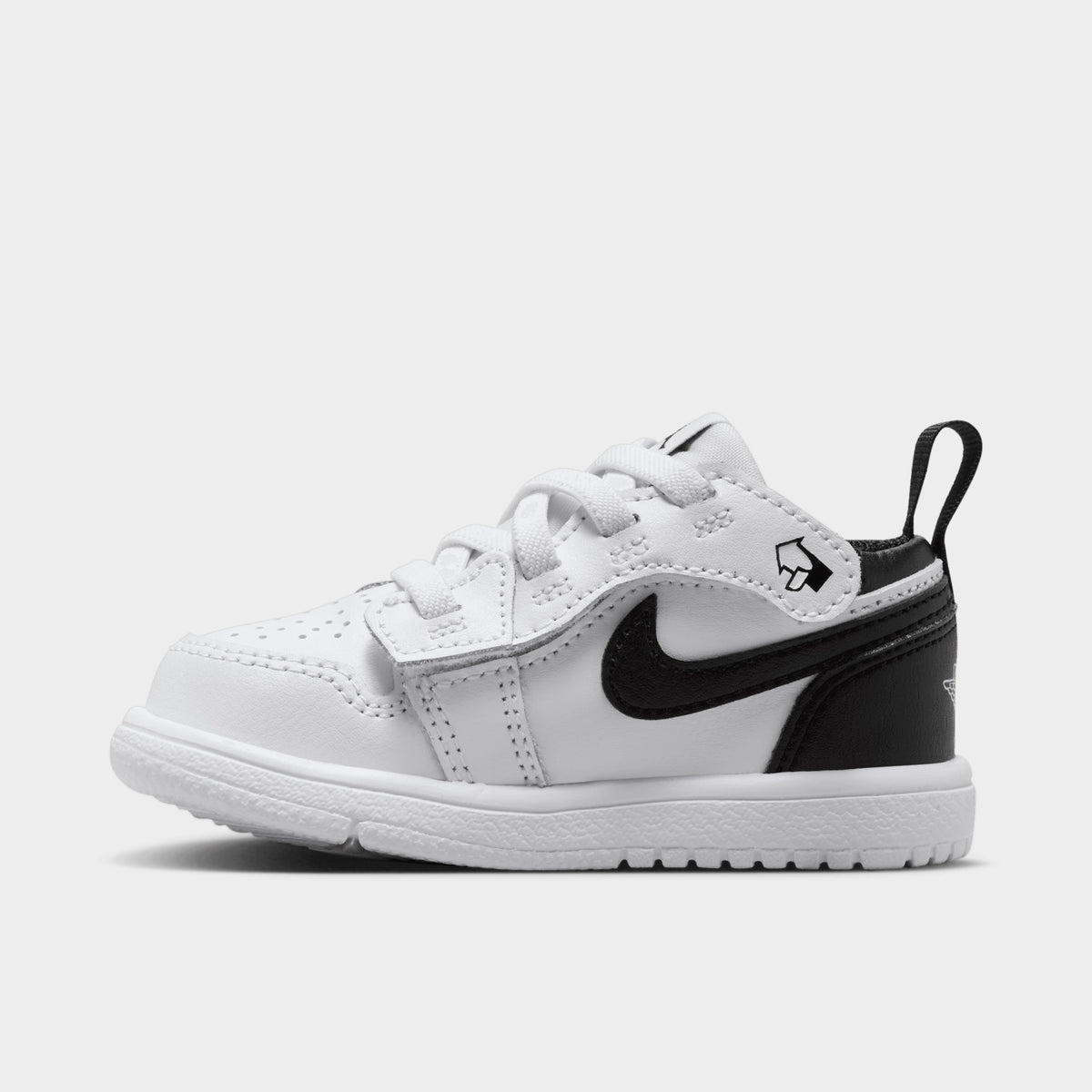 Black white jordan 1 shop