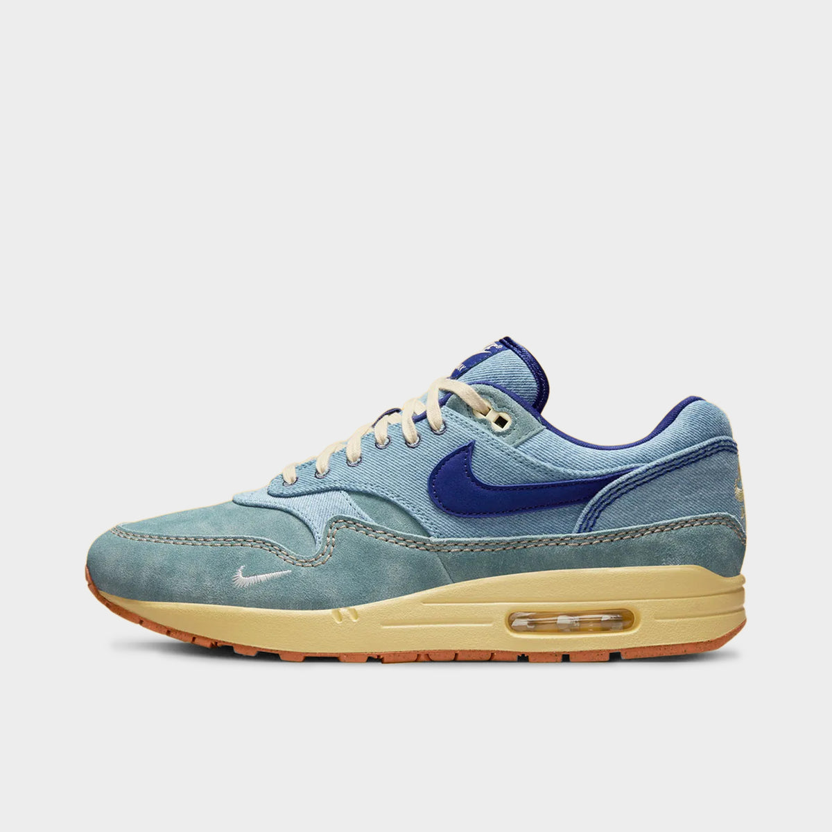 Bright blue air max on sale