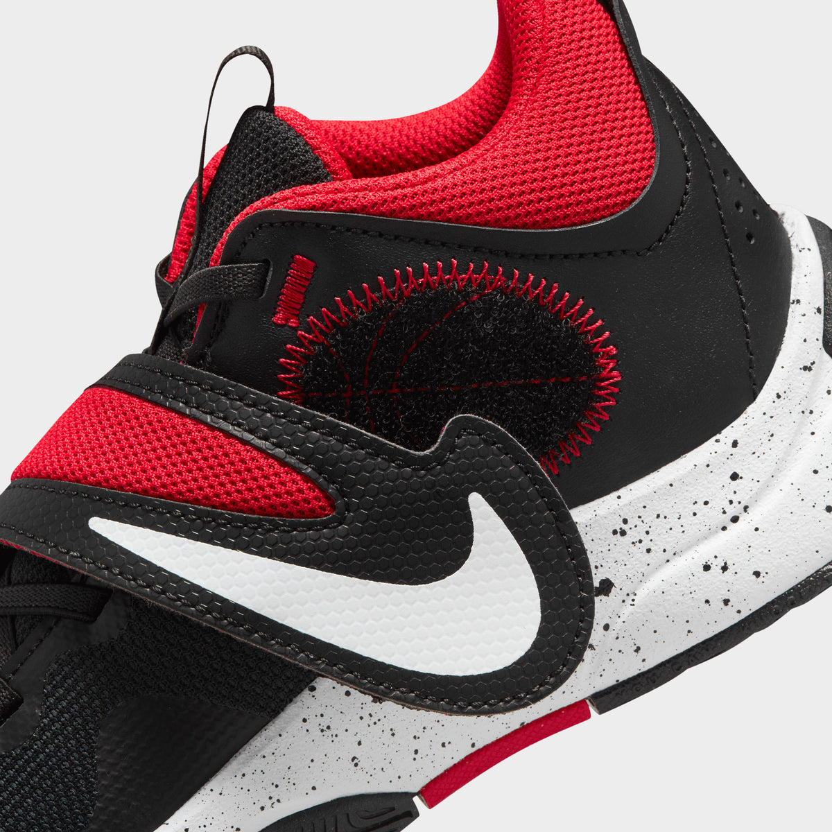 Nike basketball shoes team hustle online