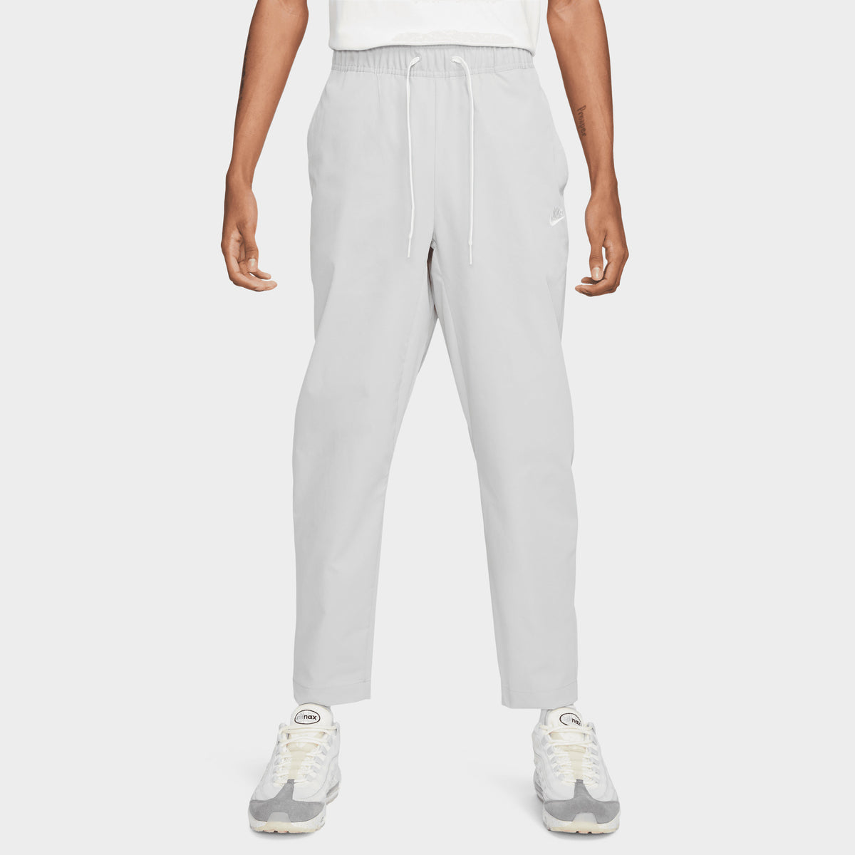 Nike Sportswear Men s Club Woven Taper Pants