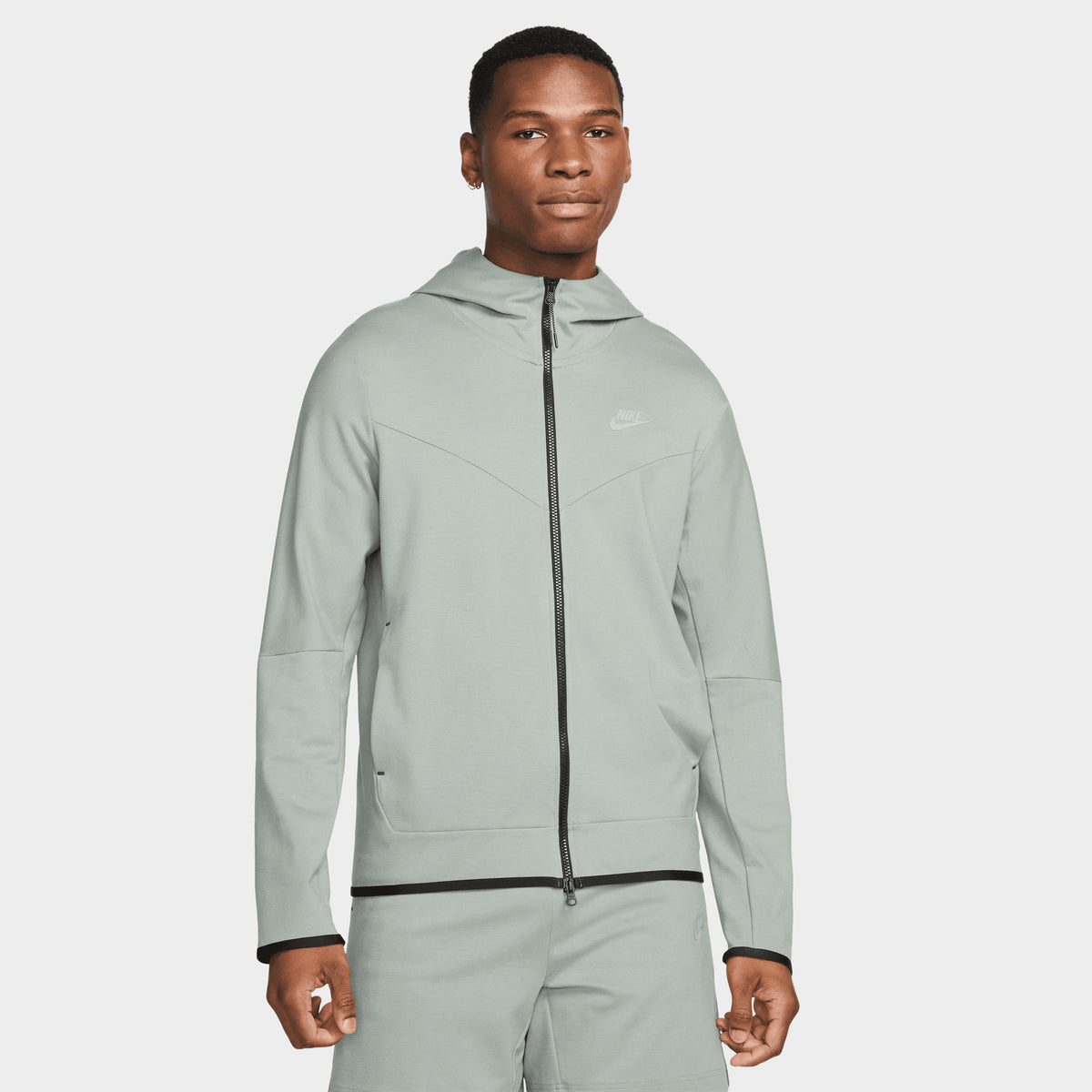 Nike Sportswear Tech Fleece Lightweight Full-Zip Hoodie / Mica Green
