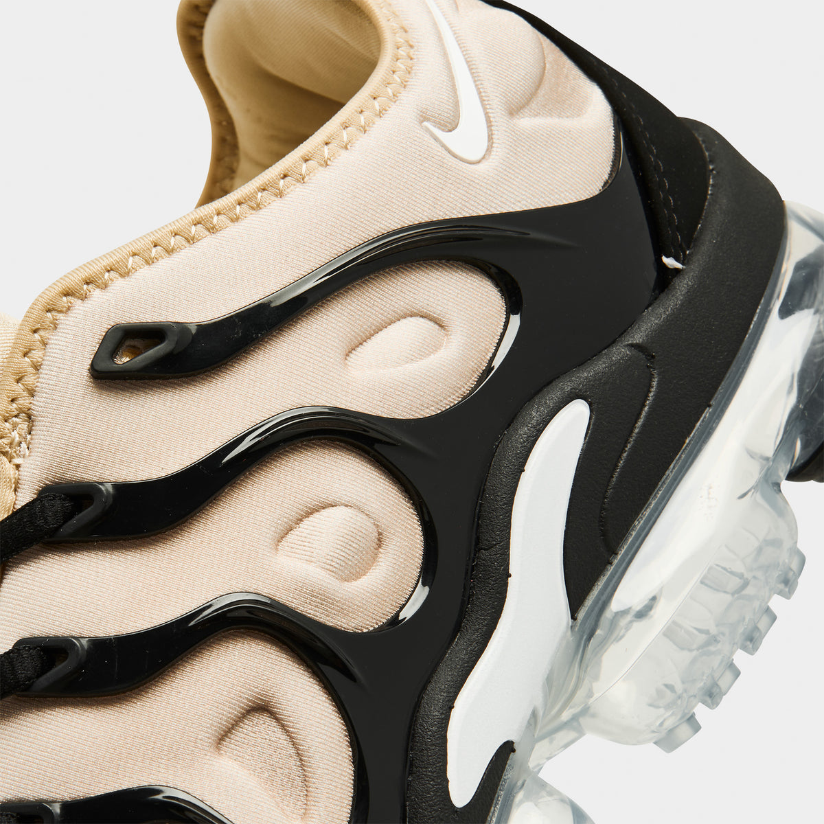 Jd sports vapormax plus best sale
