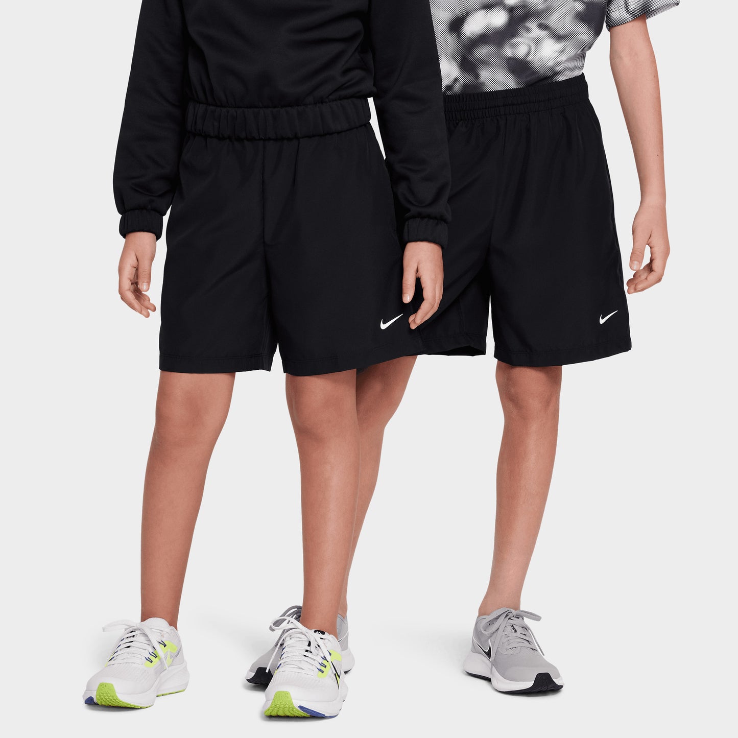 Short d'entraînement Dri-FIT Nike Junior Garçons Noir / Blanc