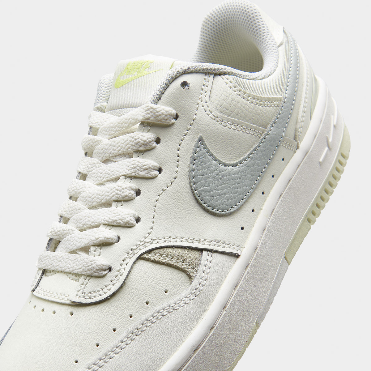 Nike clearance force women