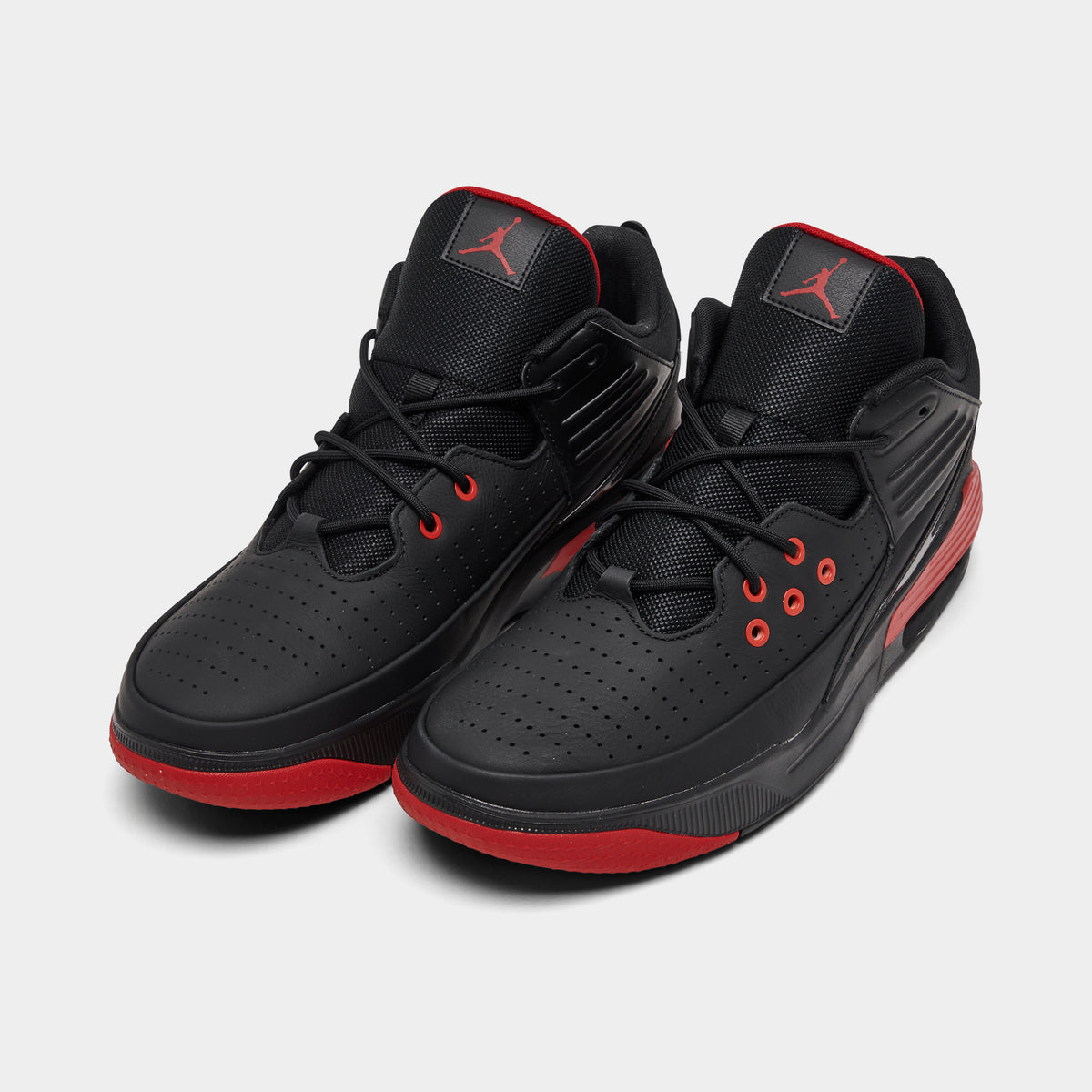 Jordan max aura hot sale black red