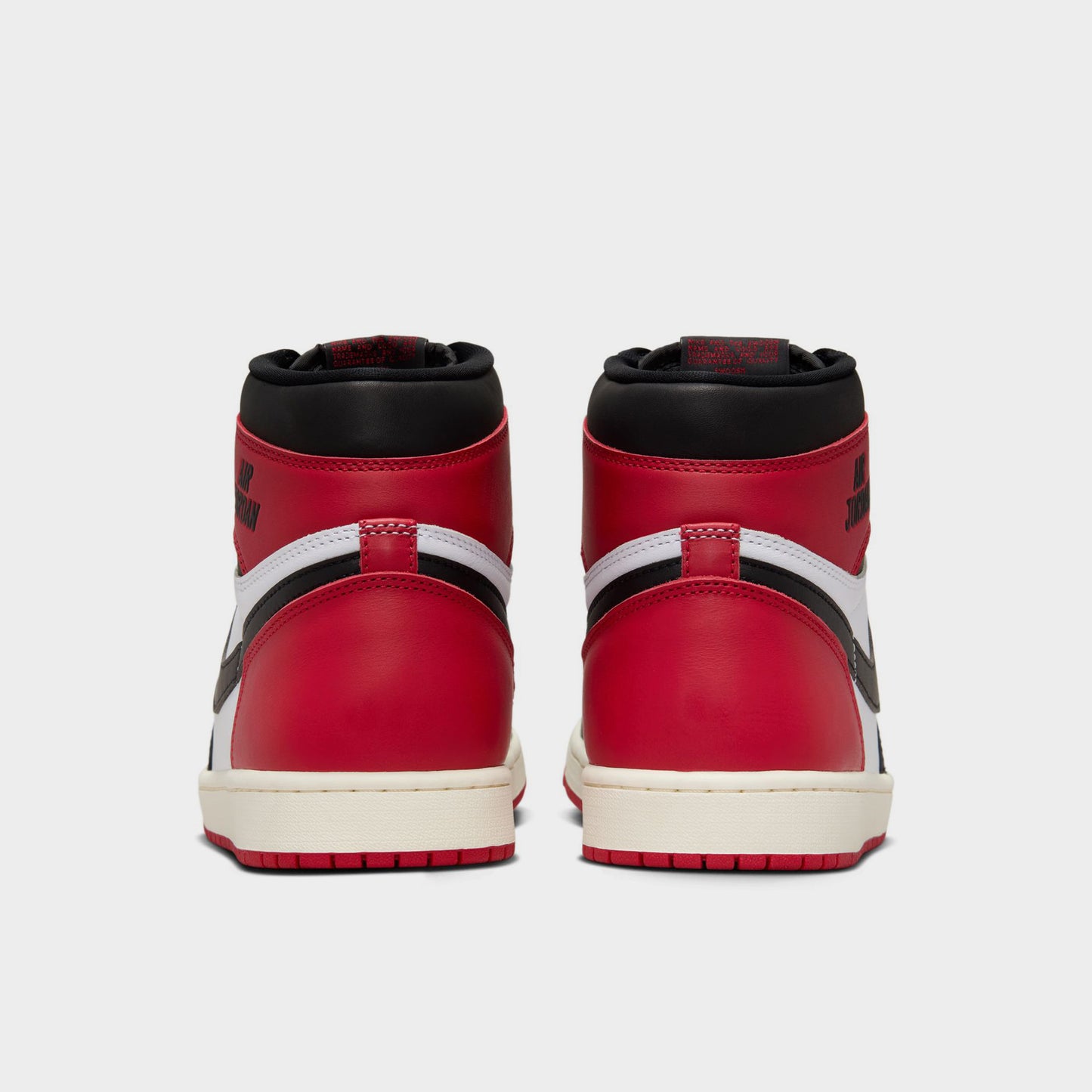 Jordan 1 Retro High OG Blanc / Noir - Rouge Varsity