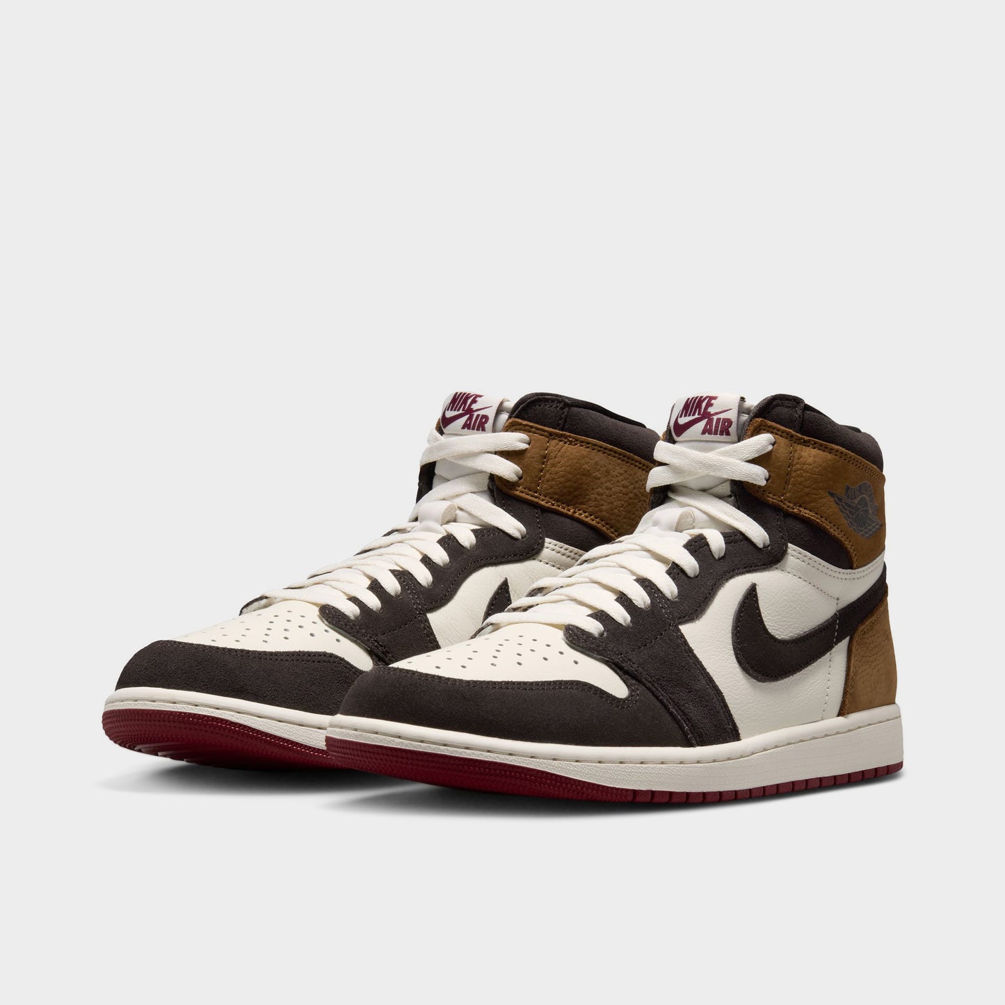 Jordan 1 Retro High OG Brun foncé / Rouge équipe - Beige clair britannique
