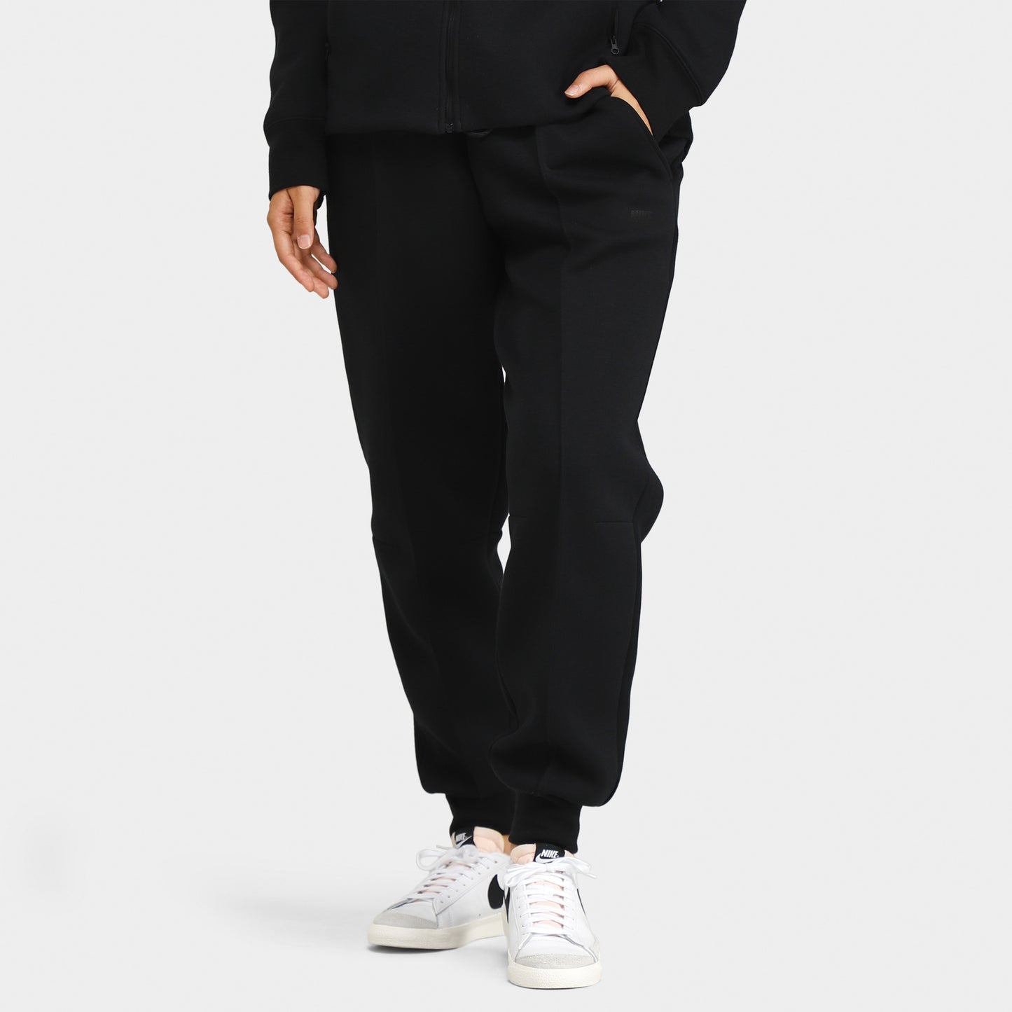 Jogging Tech Fleece à taille moyenne de Nike Sportswear Women / Noir