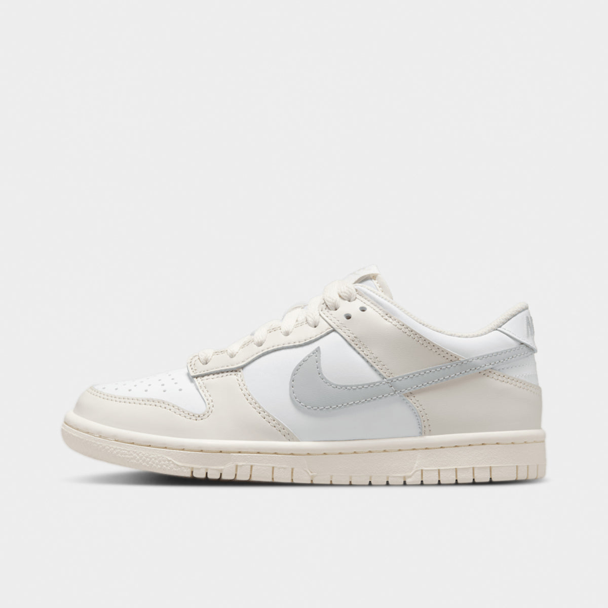Nike dunk lows white deals