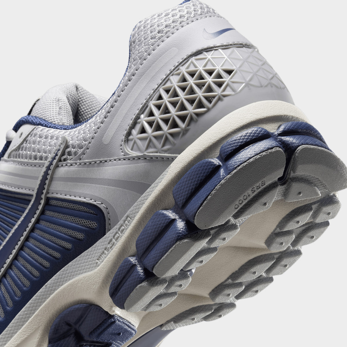 値段が激安 Vast 5 Vomero Zoom Nike Grey Sports JD | Grey Wolf - Void Blue / ウォーキング・ランニングウェア