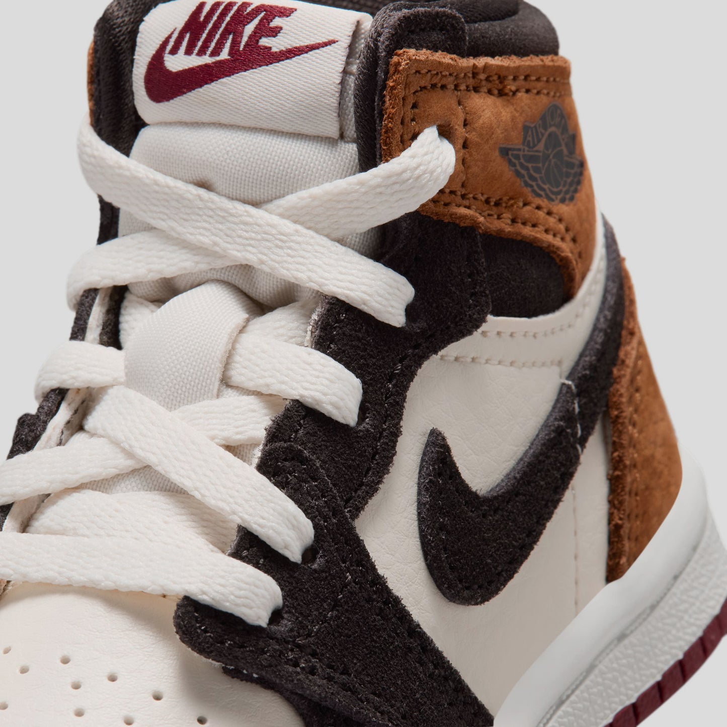 Jordan 1 Retro High OG TD Shadow Brown / Team Red - Light British Tan
