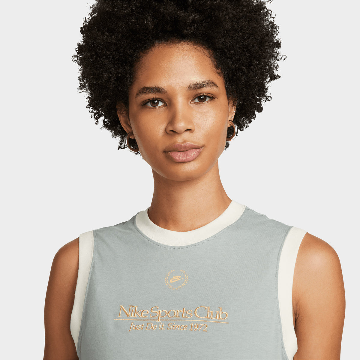 Nike hotsell heritage tank