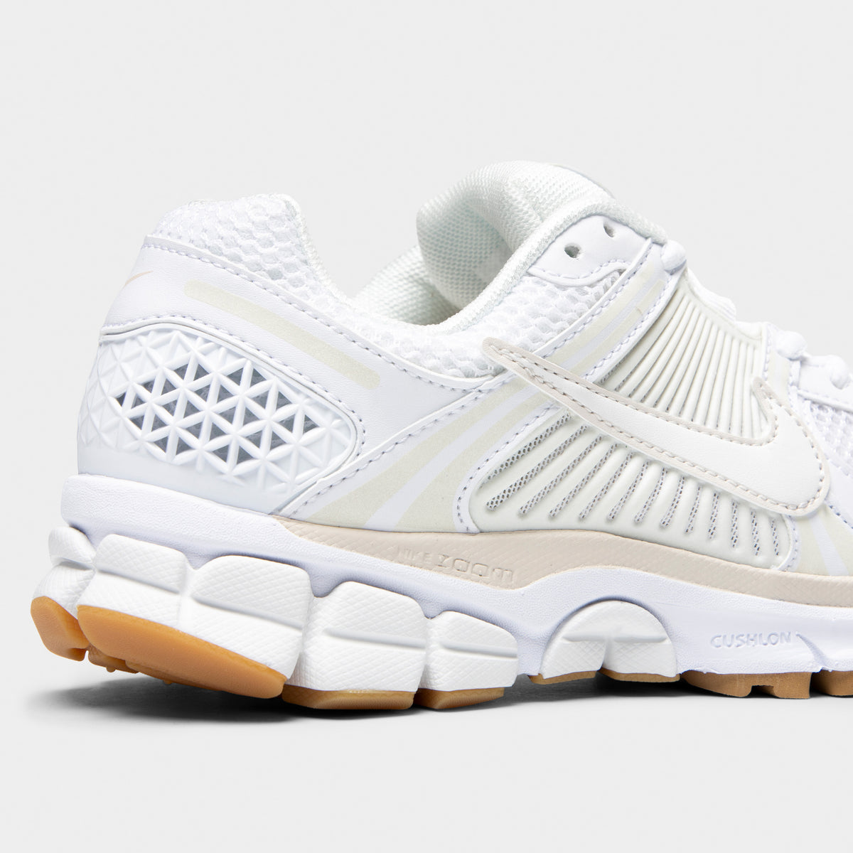 ★NIKE★ Zoom Vomero 5 W White Phantom Summit White White FJ Nike Zoom Vomero 5 White Phantom Summit White (Women's