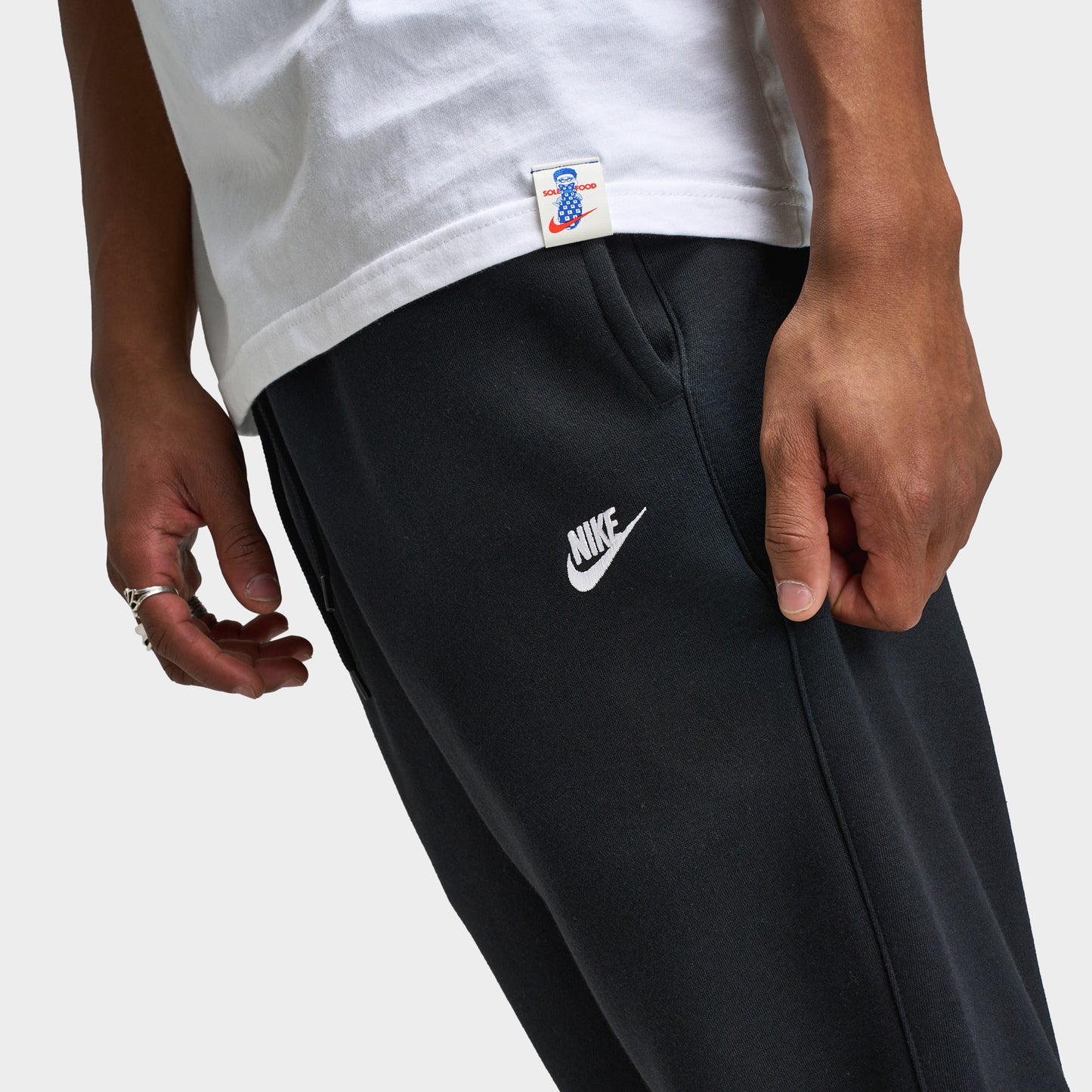Nike Club Joggers Black / Black - White