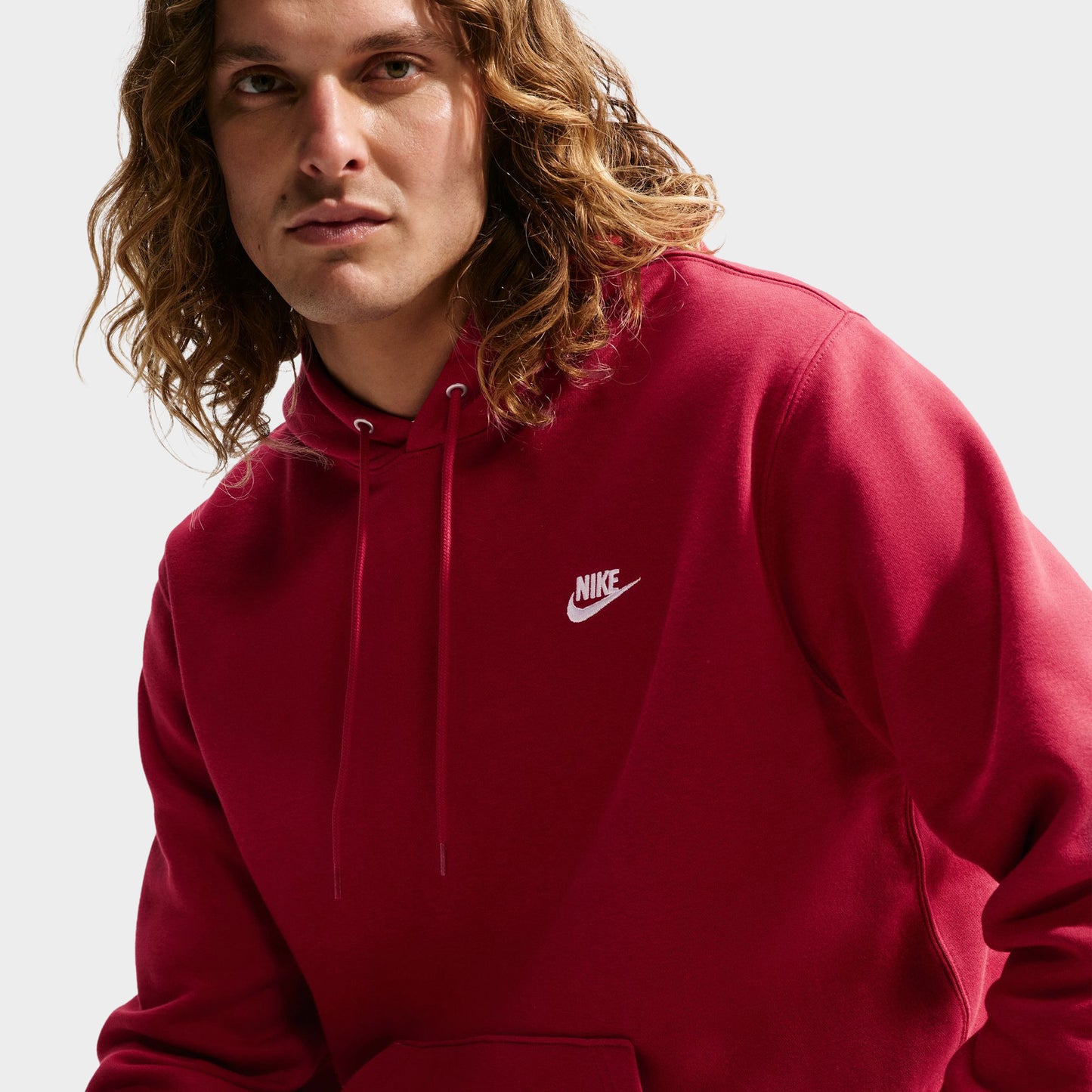 Nike Club Chandail à capuchon en molleton / Rouge vif