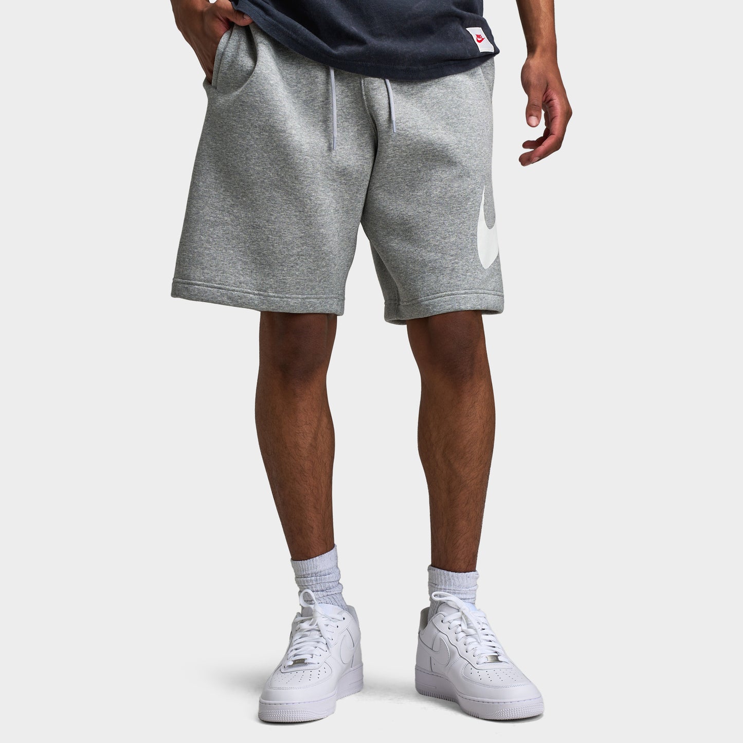 Nike Club Brushed Fleece Shorts Dark Heather Grey / Light Smoke Grey - White