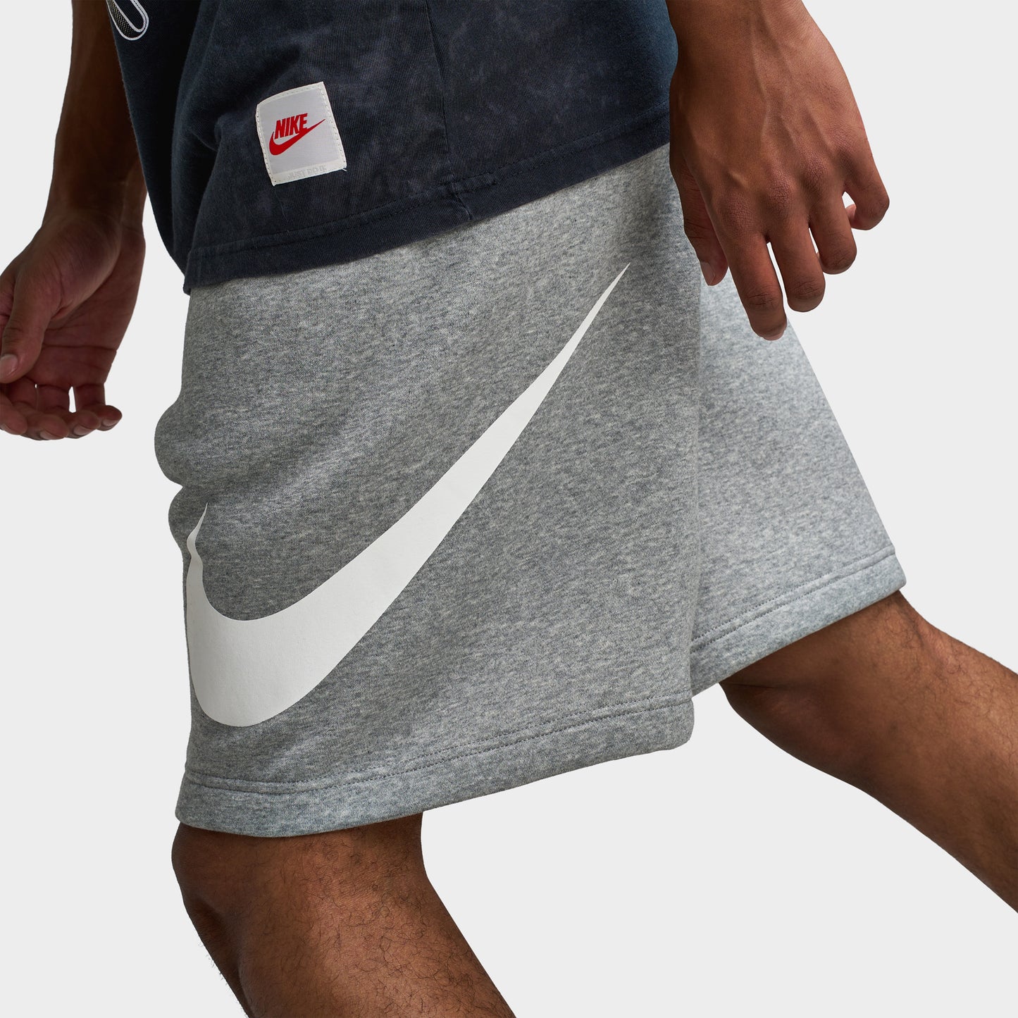Nike Club Brushed Fleece Shorts Dark Heather Grey / Light Smoke Grey - White
