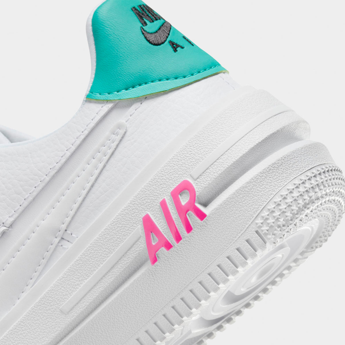 Nike Women s Air Force 1 PLT.AF.ORM White White Pink Blast