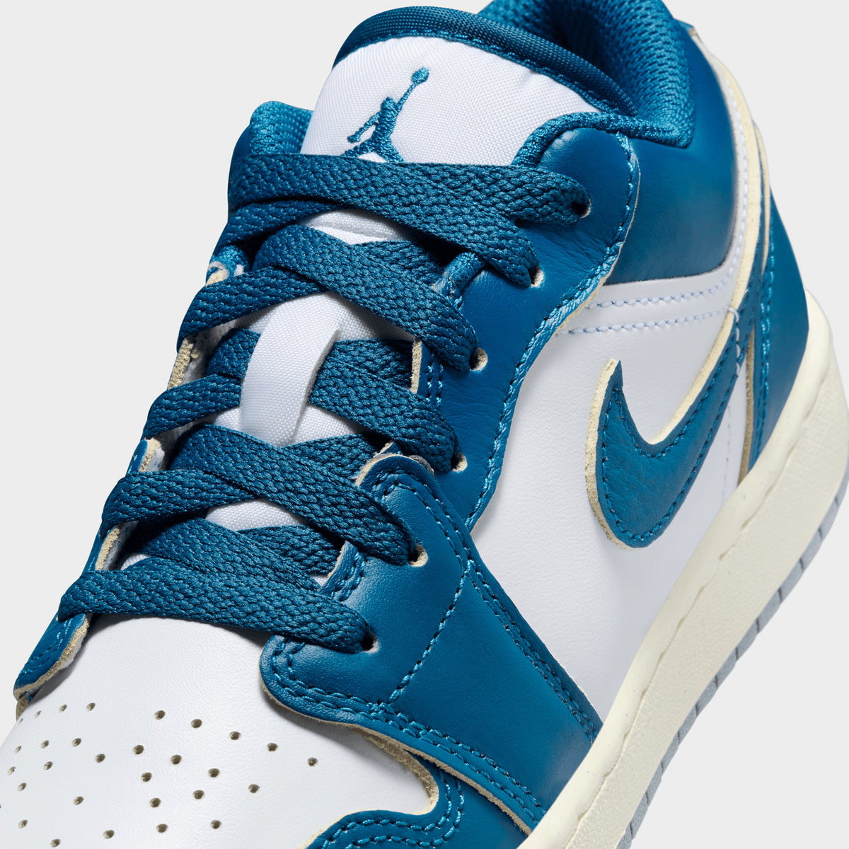 Blue and white jordans 1s new arrivals