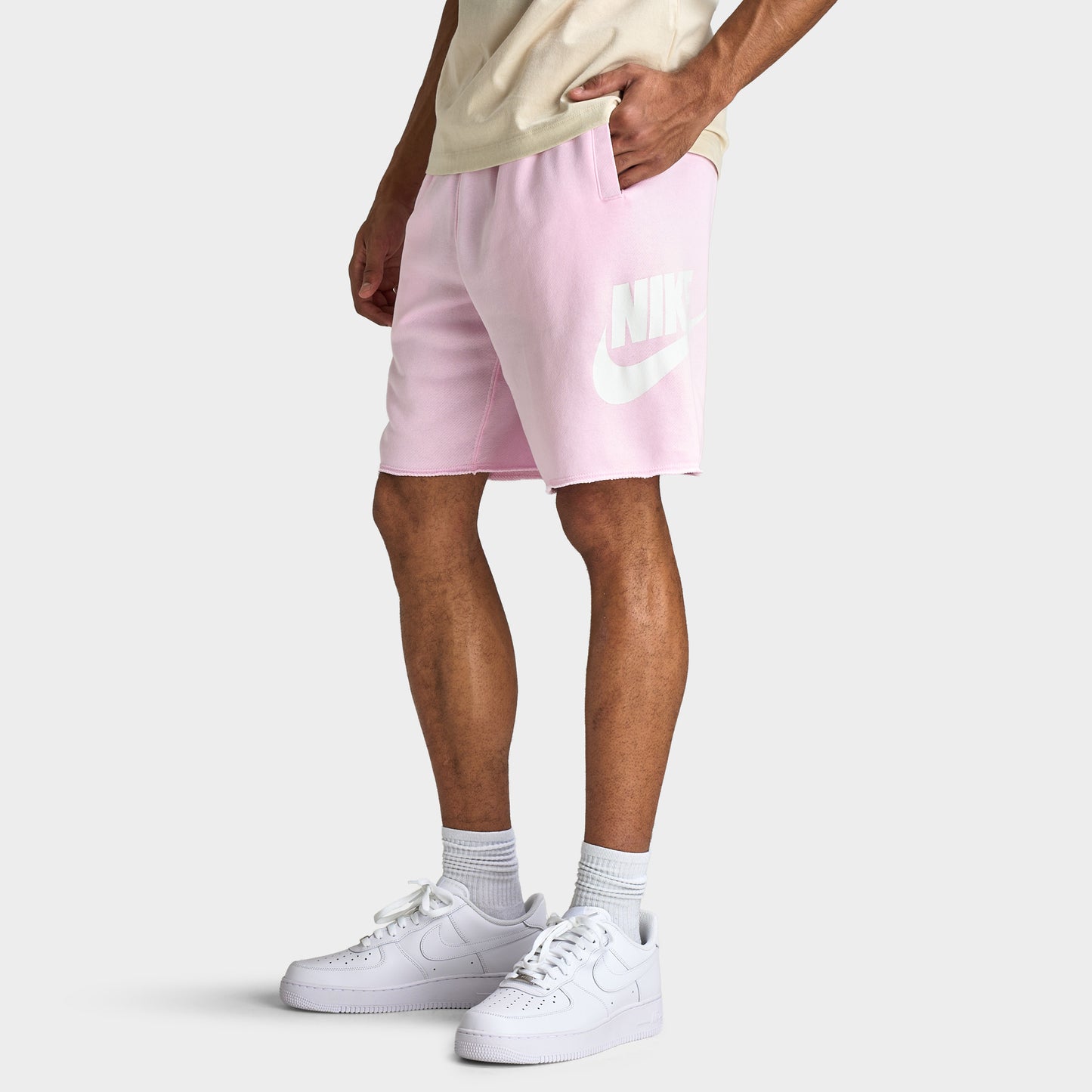 Nike Club French Terry Alumni Shorts / Pink Foam