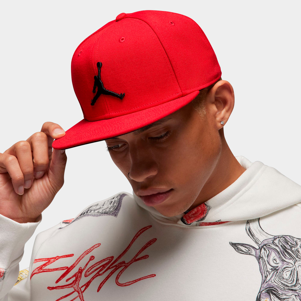 jordan snapback red