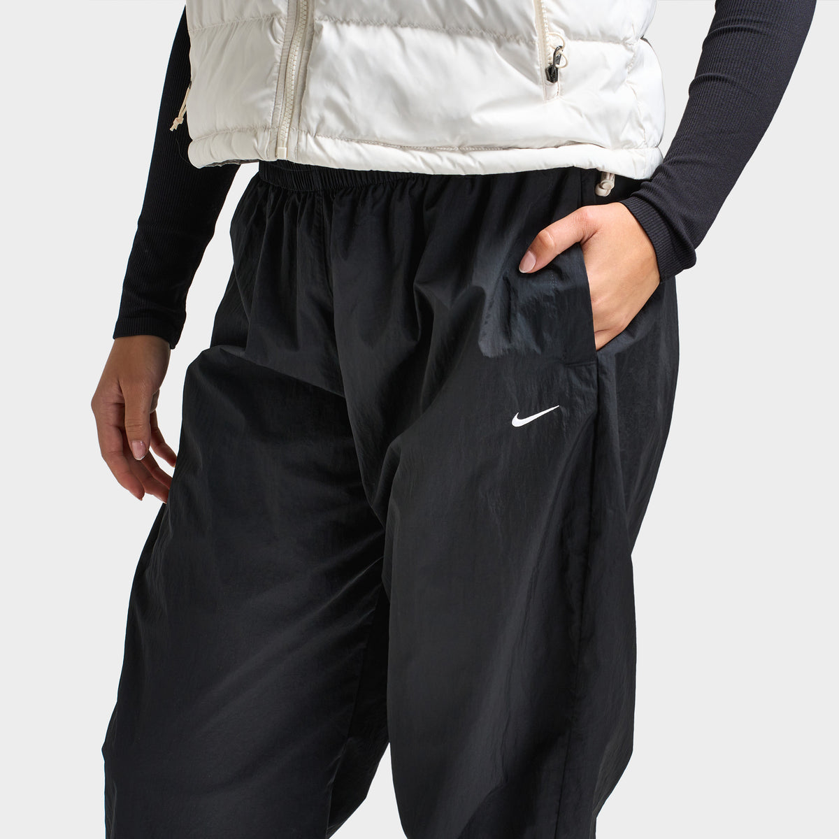 Nike sportswear woven joggers hotsell