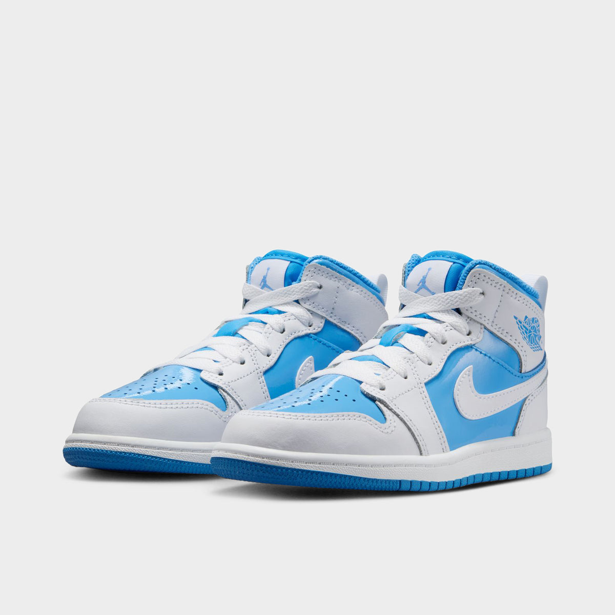 Jordan 1 mid blue and white best sale