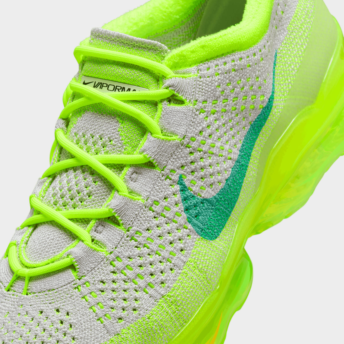 Emerald on sale green vapormax