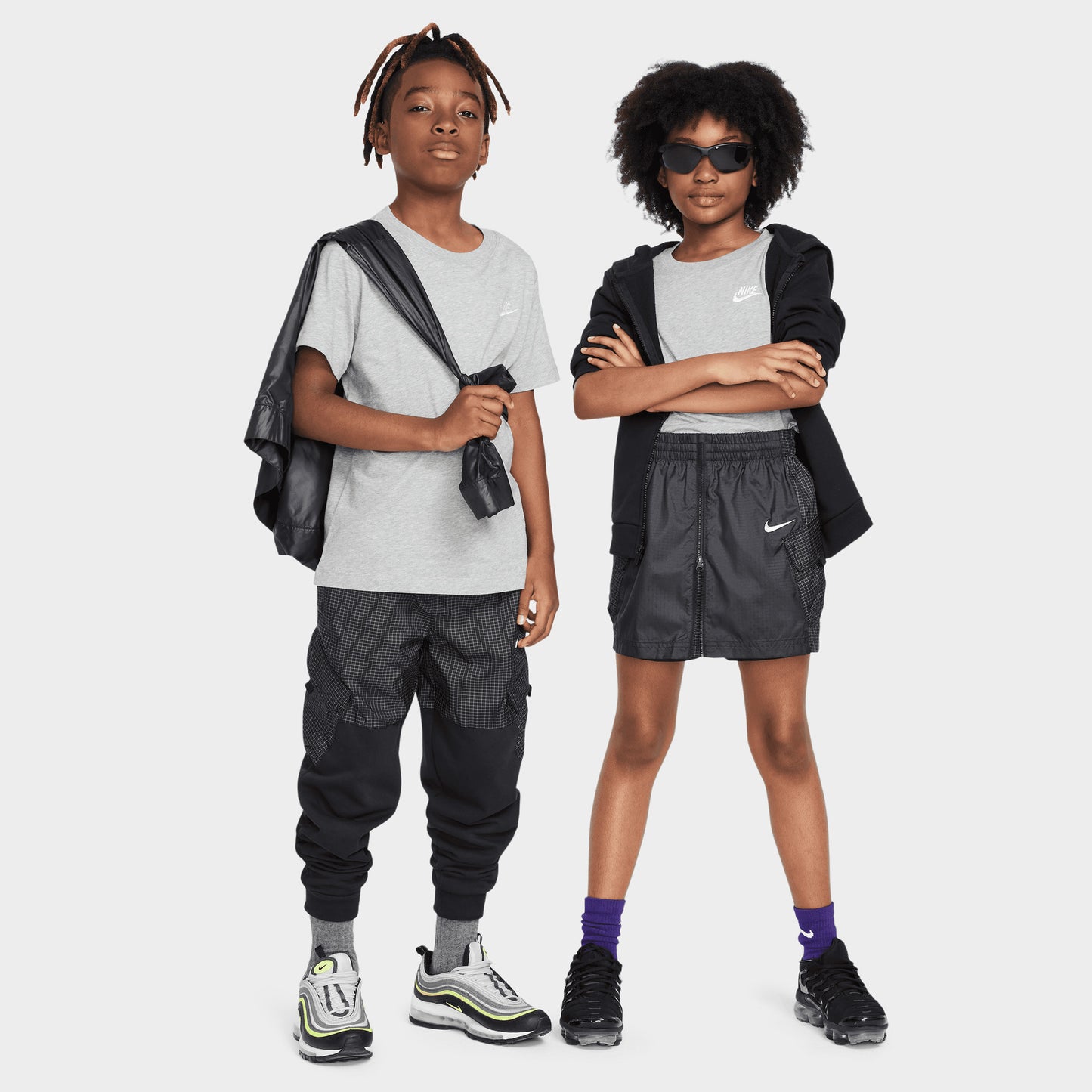 Nike Juniors Futura T-Shirt / Gris Foncé Chiné