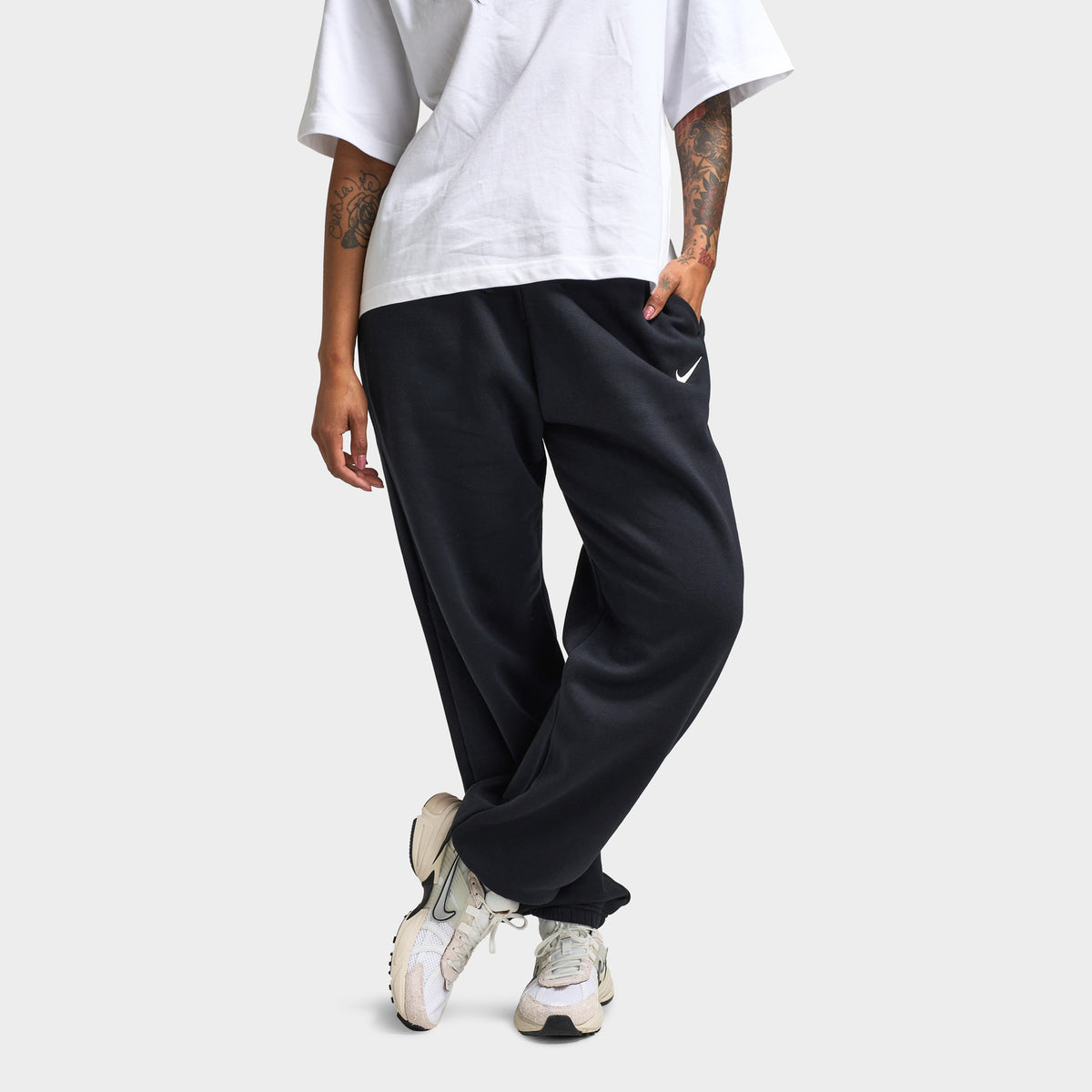 Nike sportswear fleece pants outlet