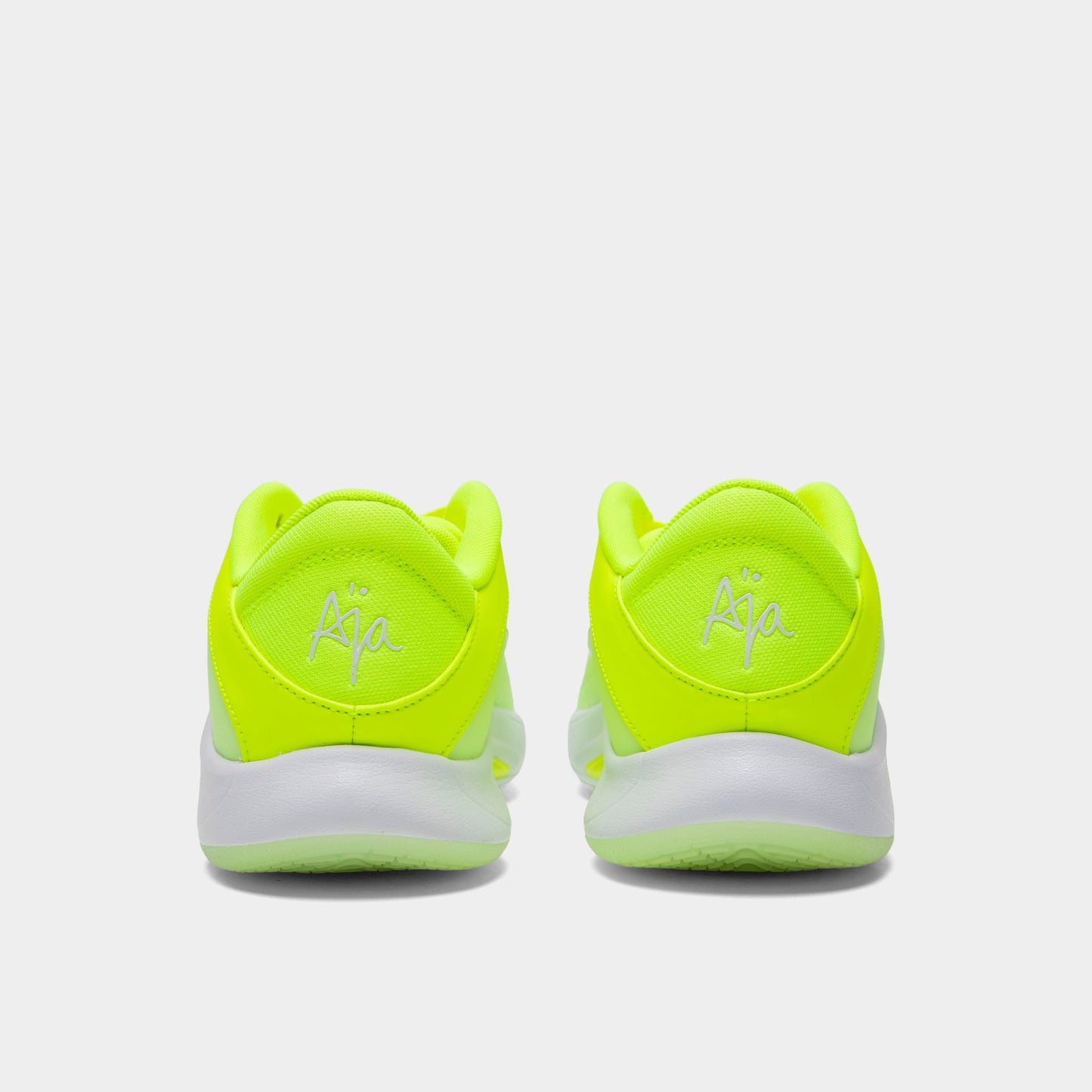 Nike A'JA One Néon / Blanc