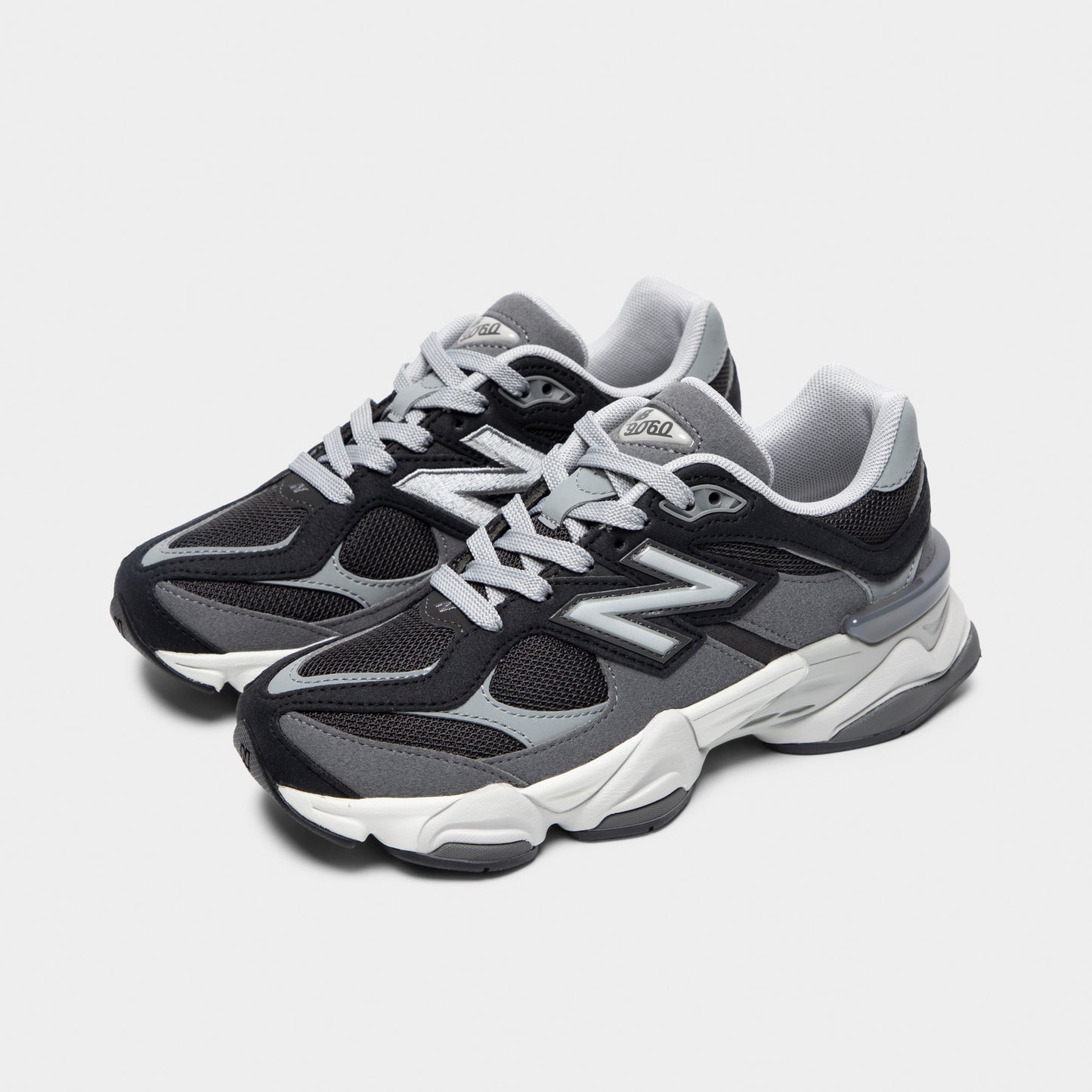 New Balance Juniors' 9060 Noir / Castlerock