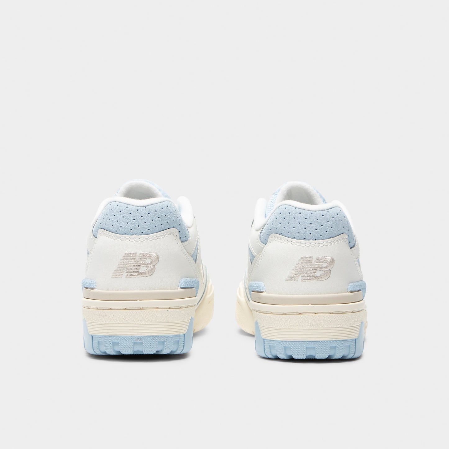 New Balance Juniors' 550 White / Light Blue
