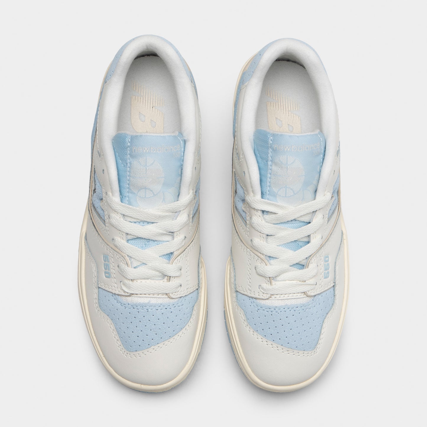 New Balance Juniors' 550 White / Light Blue