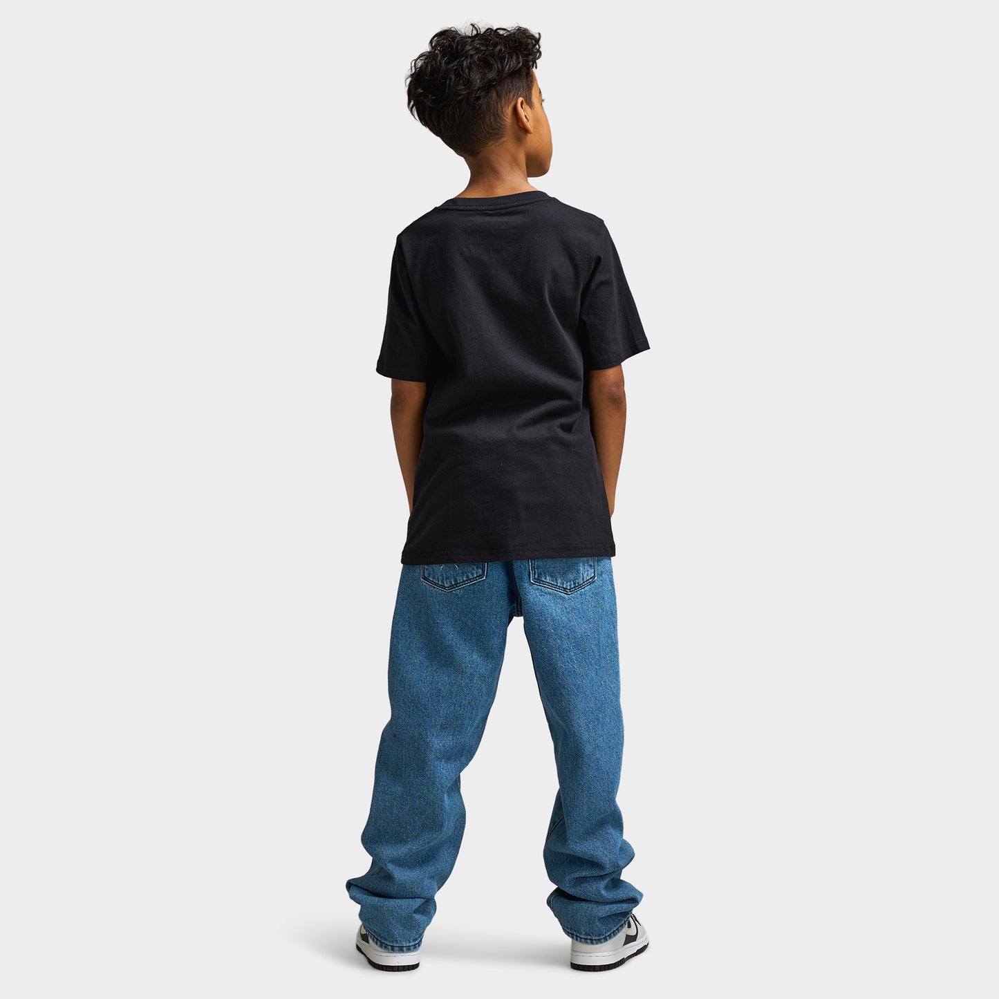 Mitchell & Ness Juniors' Chalk Magic Johnson Graphic T-Shirt / Black