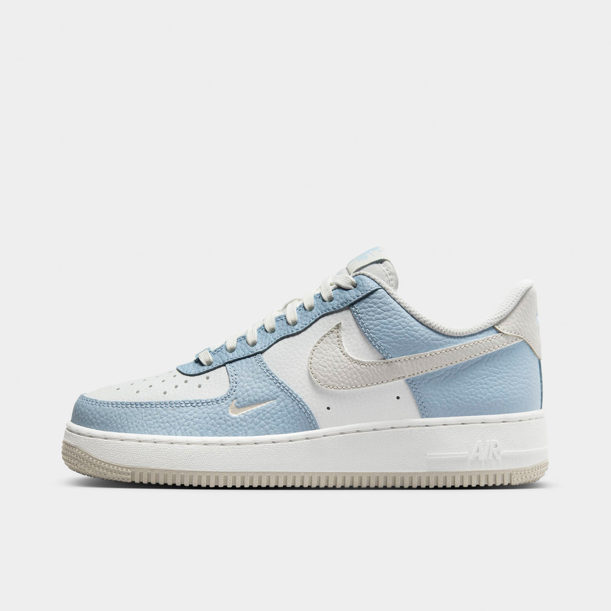 Nike air force 1 07 lv8 deals light armory blue